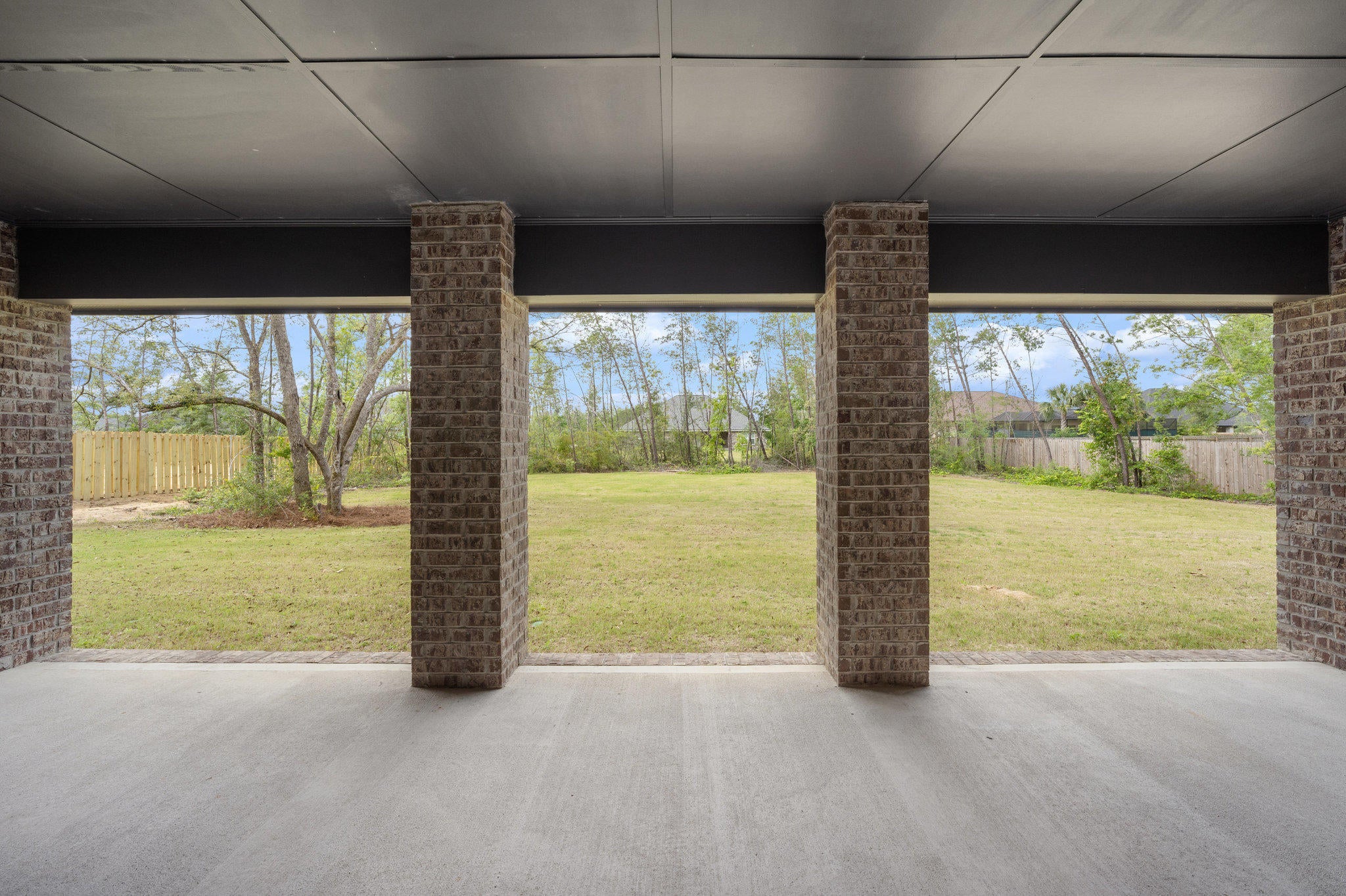 Lake Merial - Residential