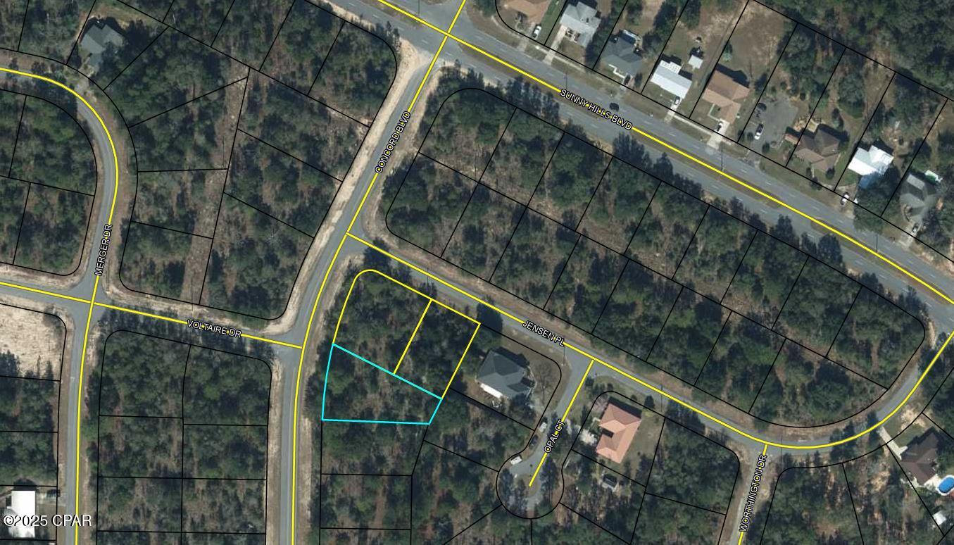 Building lot in the rapidly expanding Sunny Hills community. Located approximately 25 miles north of Panama City and 18 miles south of Chipley. This deed restricted subdivision is poised to absorb the growth pushing north out of Panama City, there are several large builders working and selling in this community. This community features a popular and affordable 18 hole public golf course and many fine fishing lakes. Best of all, no HOA! You owe it to yourself to investigate the opportunities here. Good investment in the future of the Florida Panhandle.