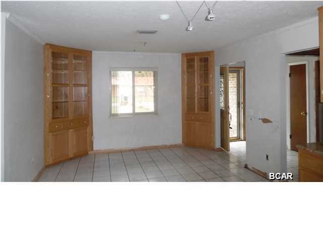 Venetian Villa 1st Add Replat - Residential