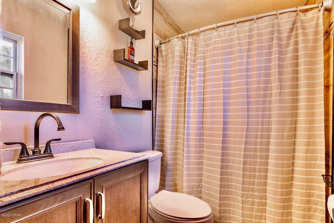 Venetian Villa 1st Add Replat - Residential