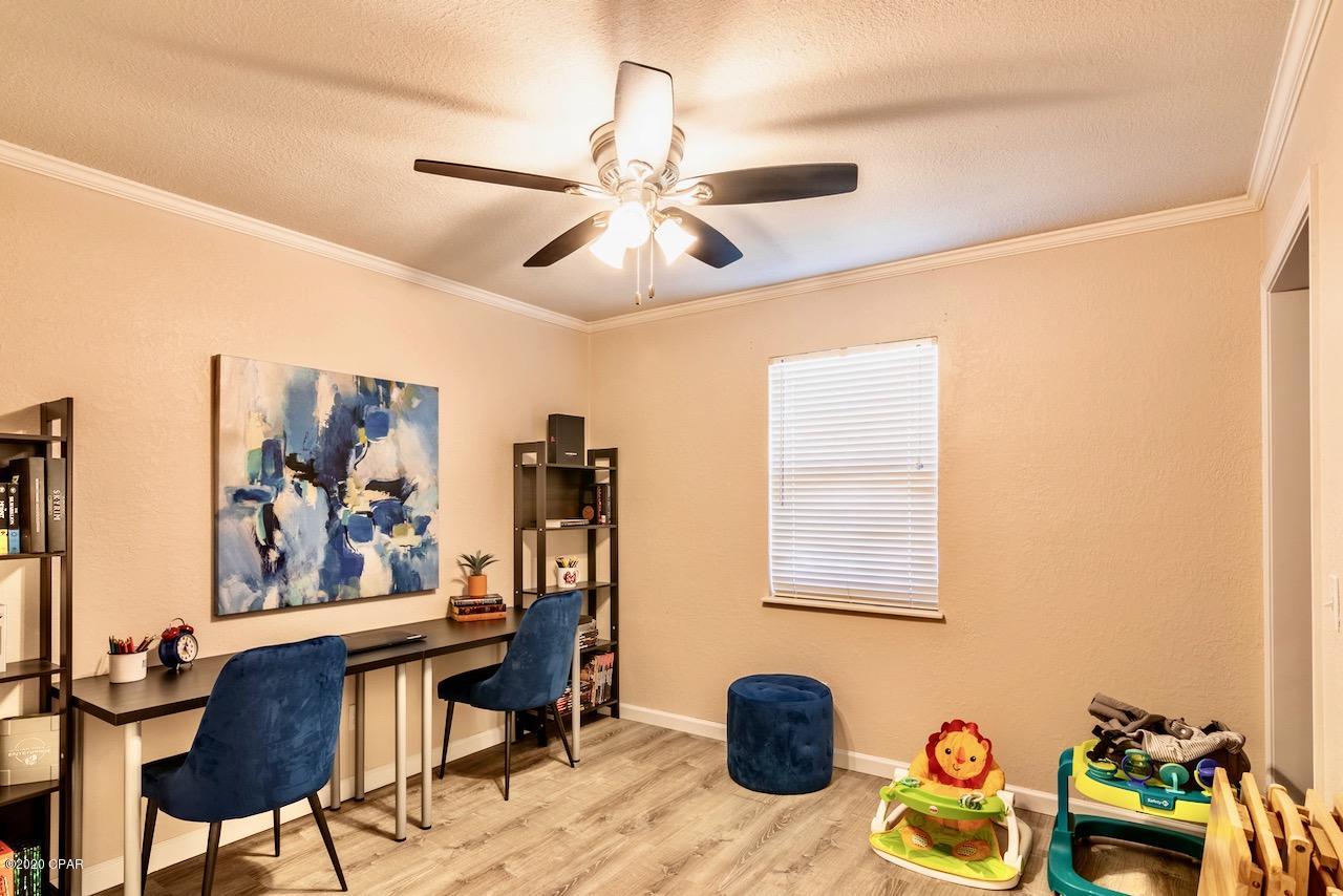 Venetian Villa 1st Add Replat - Residential