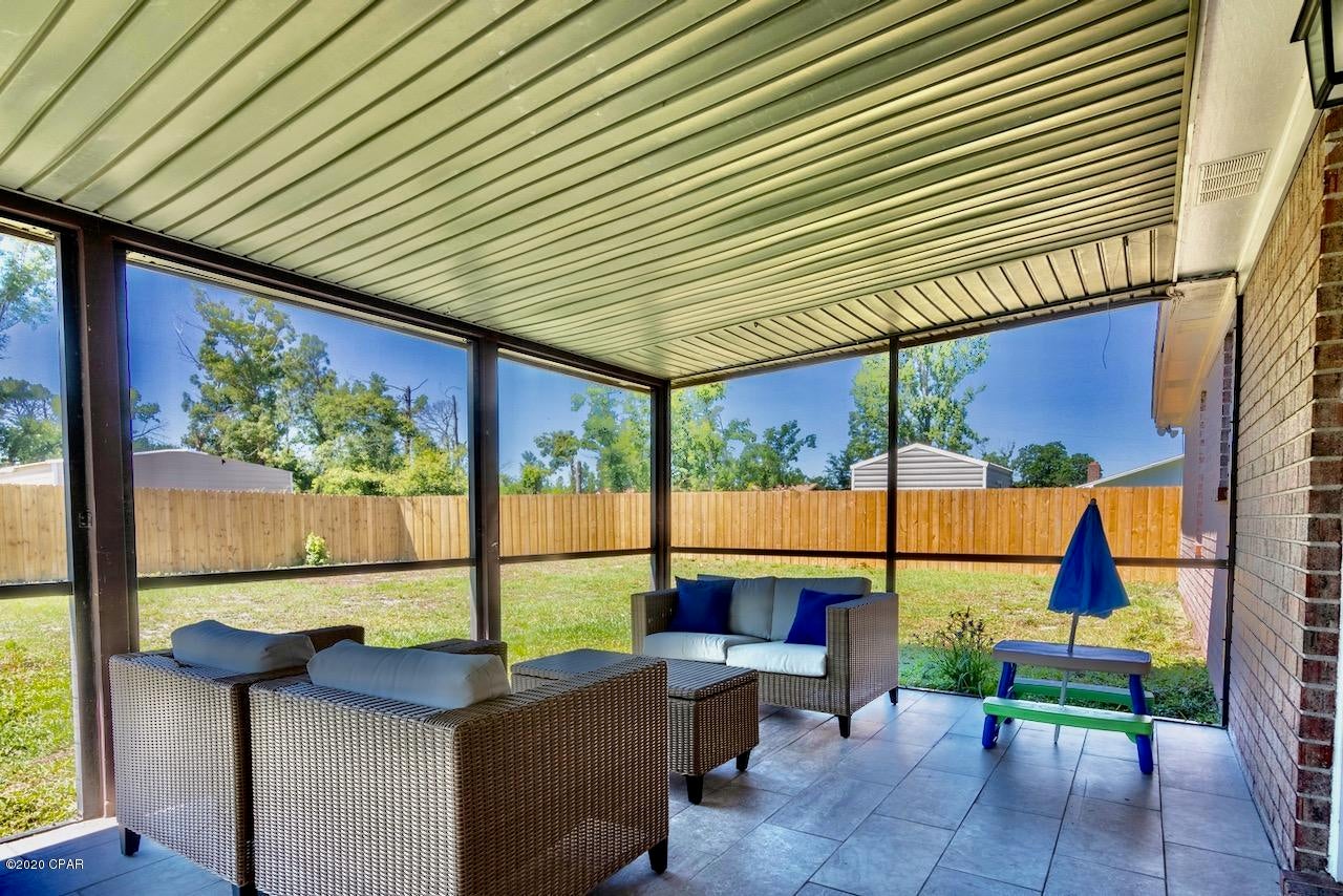 Venetian Villa 1st Add Replat - Residential