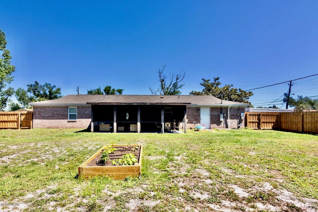 Venetian Villa 1st Add Replat - Residential