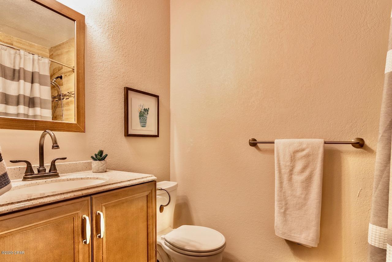 Venetian Villa 1st Add Replat - Residential