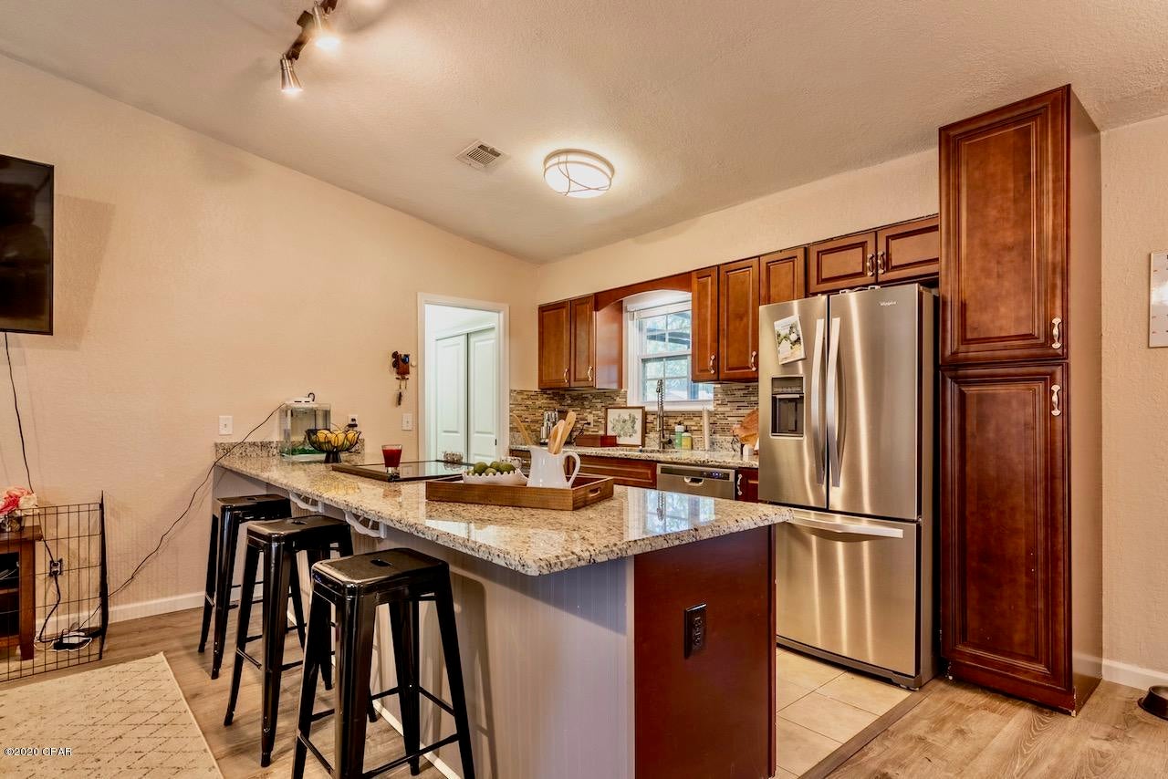 Venetian Villa 1st Add Replat - Residential