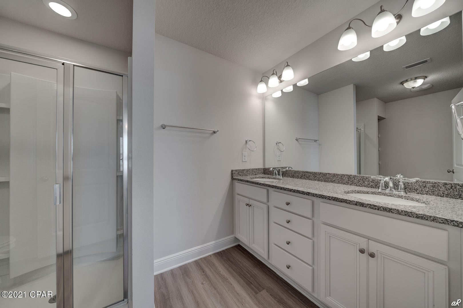 Hathaway Townhomes - Residential Lease