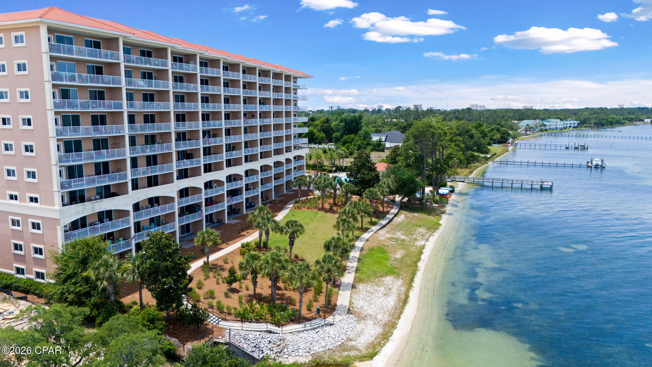 Magnolia Bay Club - Residential