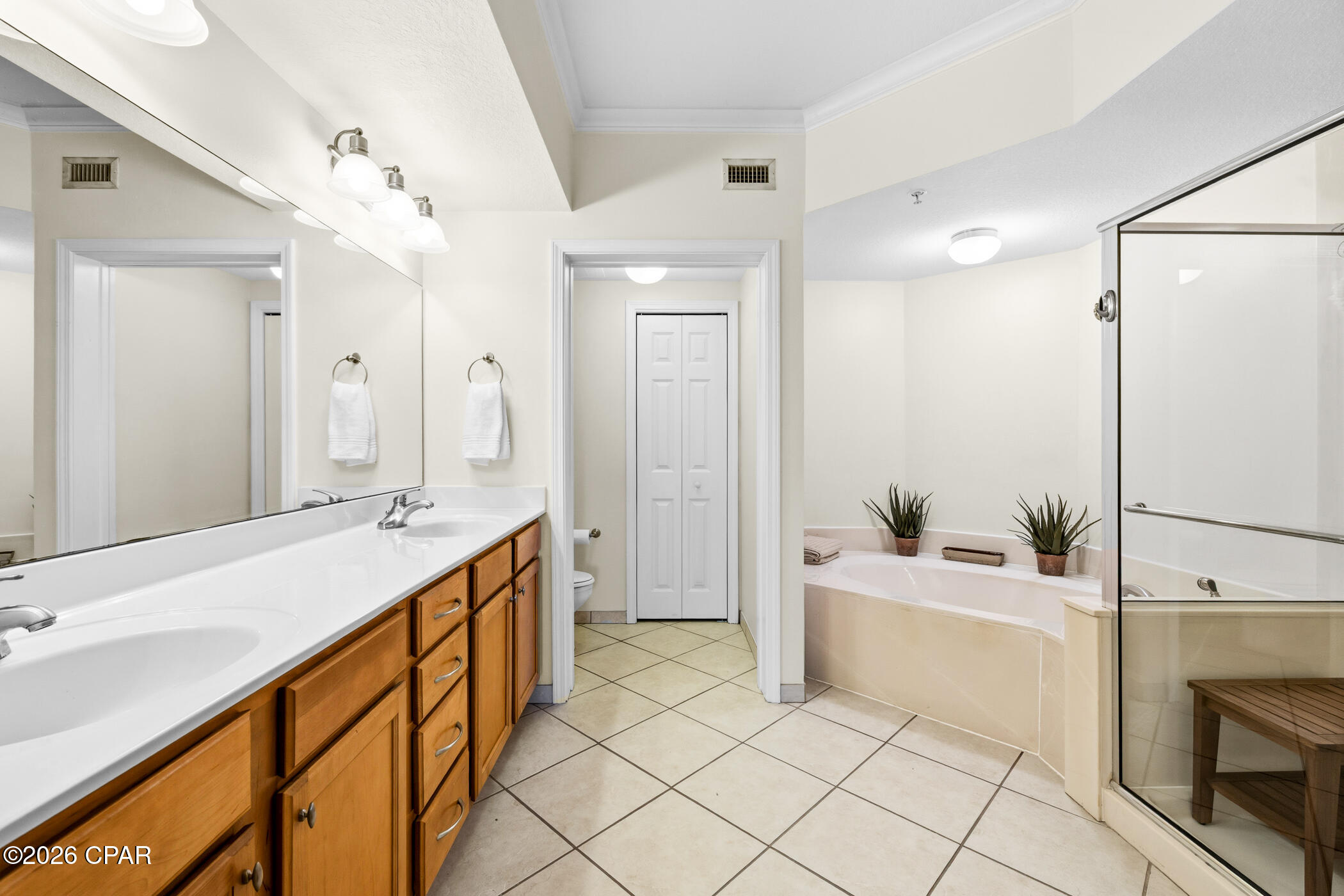 Magnolia Bay Club - Residential