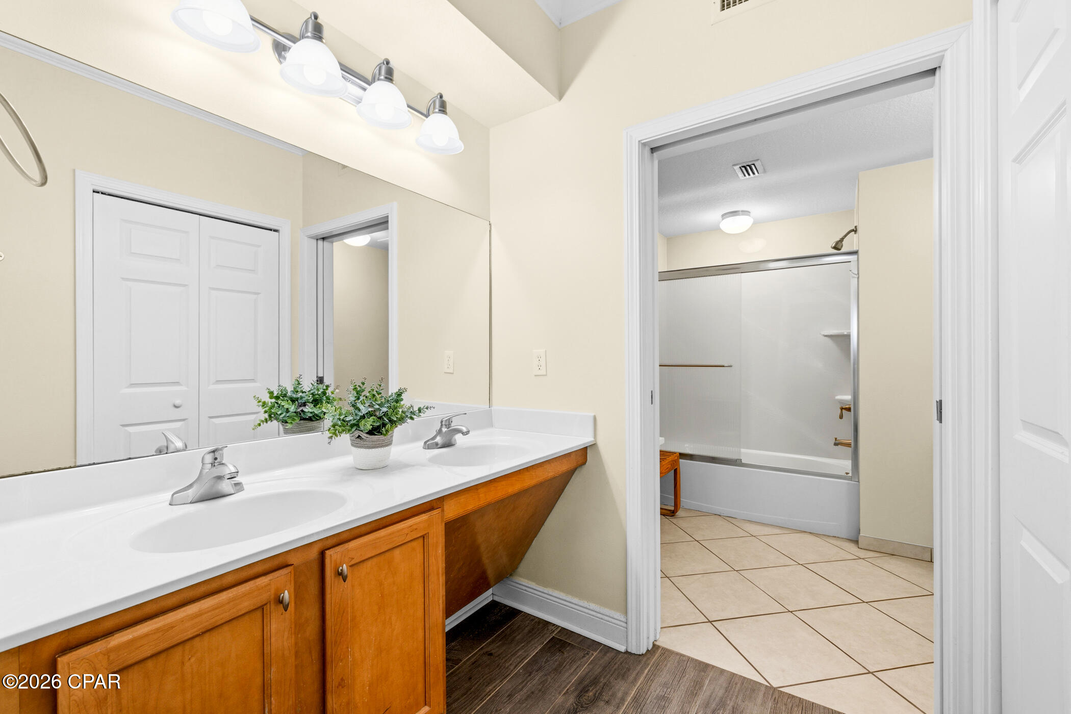 Magnolia Bay Club - Residential