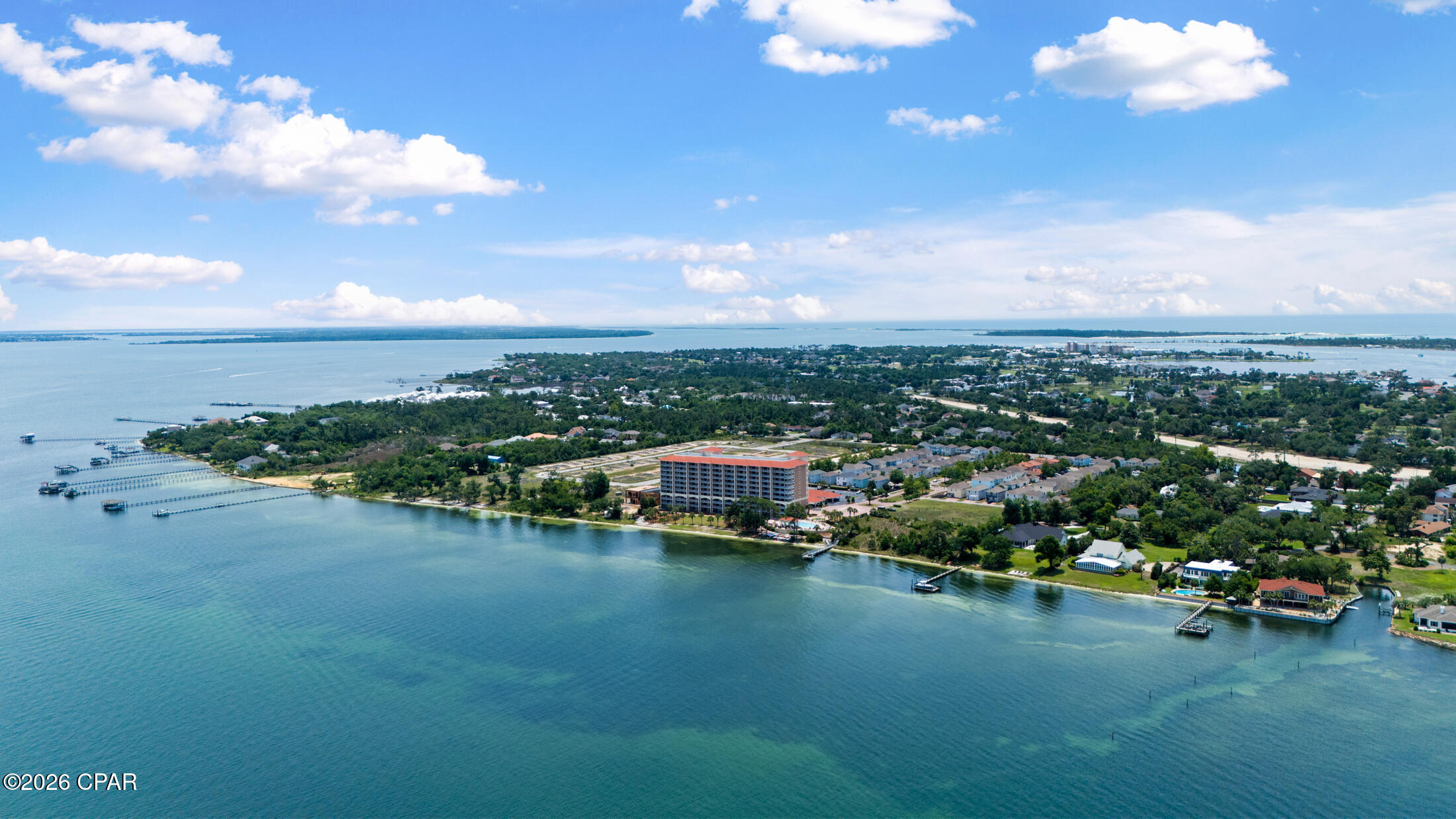 Magnolia Bay Club - Residential