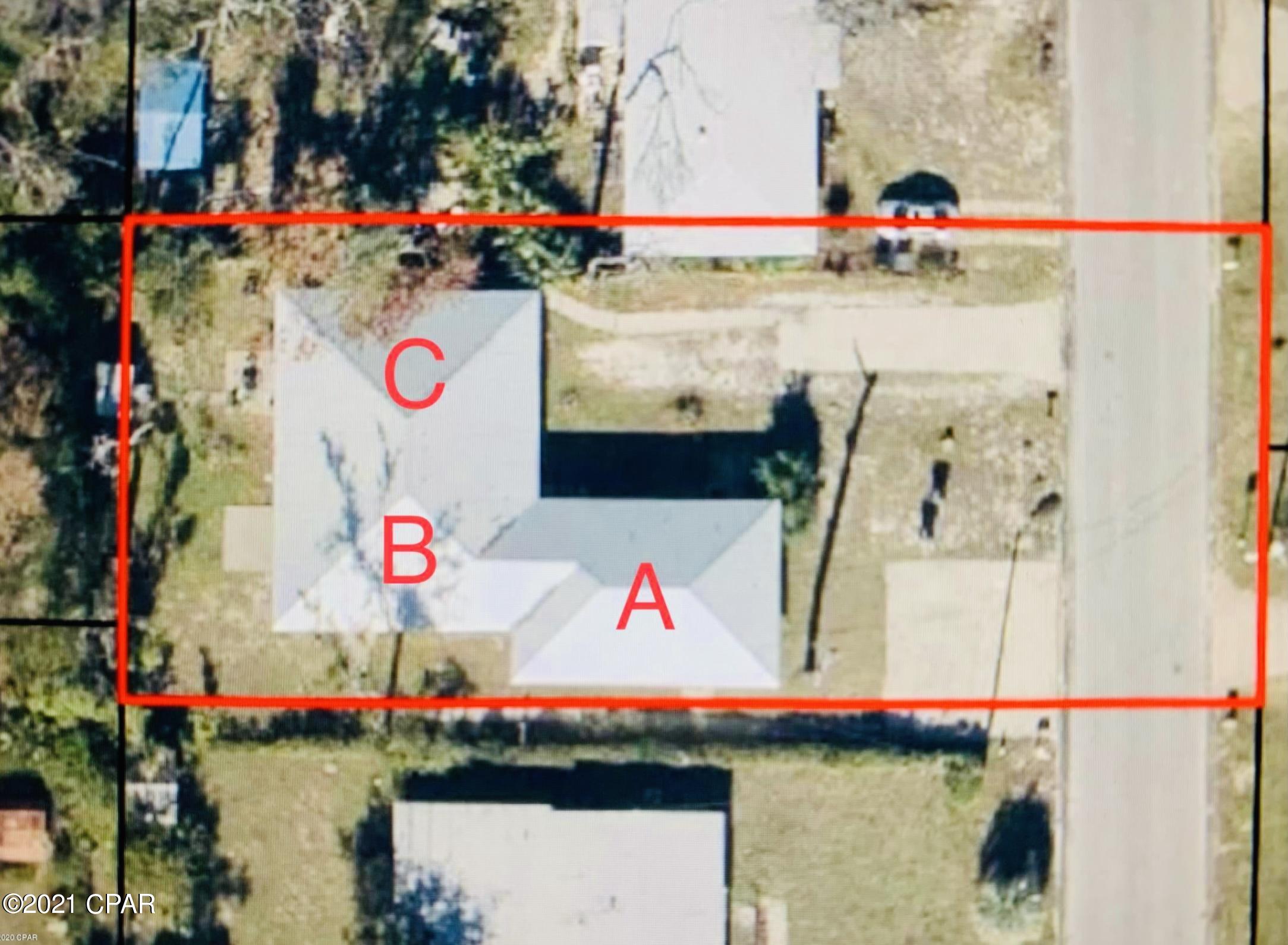 THREE bedroom 1 1/2 bath cute attached ST ANDREWS home ...central heat and air, washer dryer hook ups, and large PANTRY in kitchen. Tile floors throughout. Sliding glass doors open to your private FENCED yard with PATIO! Location, location, location! Only two blocks and two houses away from Beach Drive beach. Panama City BEACH is only 4.5 miles away! Oakland Terrace PARK is only one-half block. Less than 1 mile to historic DOWNTOWN Saint Andrews SHOPS, restaurants, and nightlife! Downtown Panama City 2 miles. 1/2 block to Saint John Catholic Academy, and two blocks from Oakland Terrace Elementary School. 15th St. and 23rd St. shopping and dining corridors are very convenient. Tyndall Air Force Base 12 miles. Showing now!

Need not apply if you are currently in landlord-ten