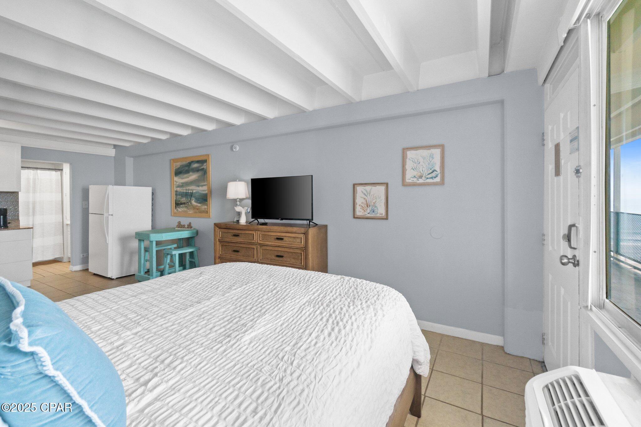 Fontainebleau Terrace - Residential