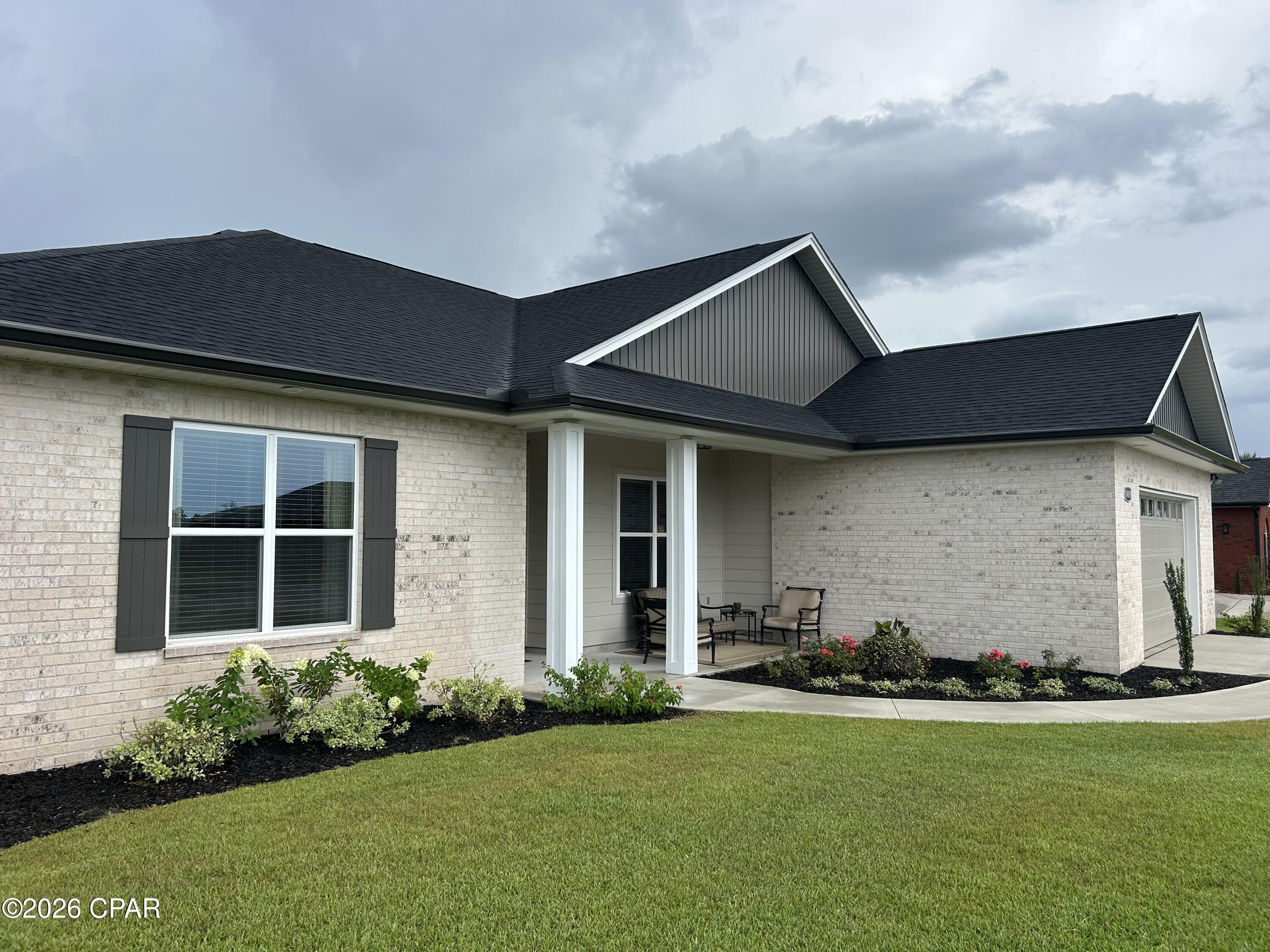 Kirkland Manor - Residential
