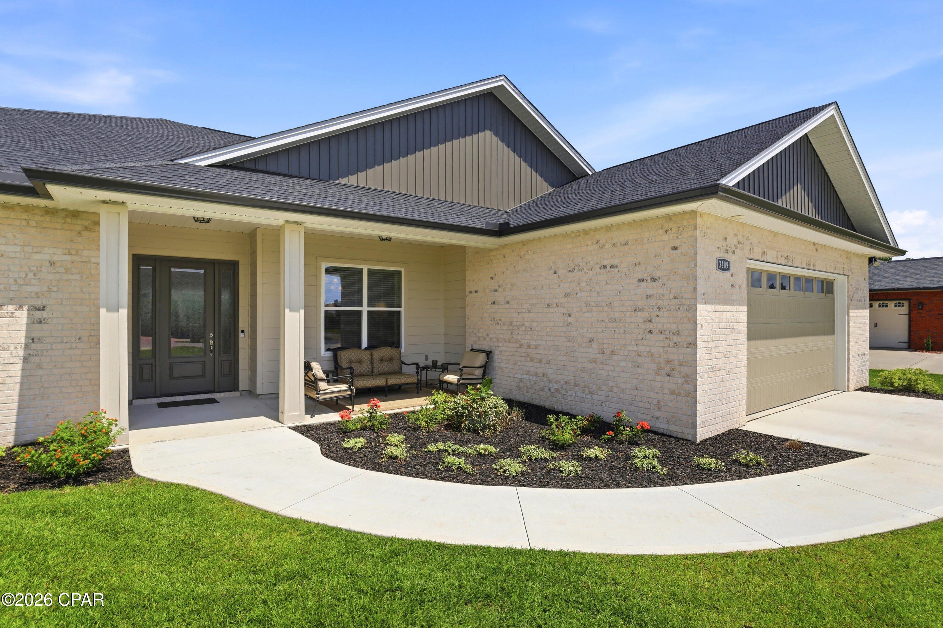 Kirkland Manor - Residential