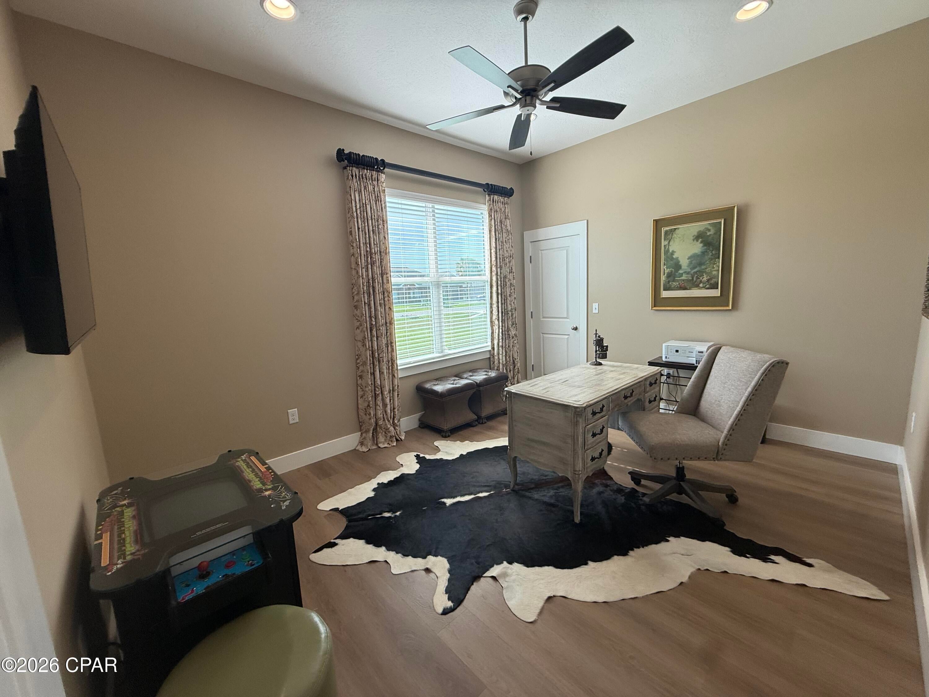 Kirkland Manor - Residential