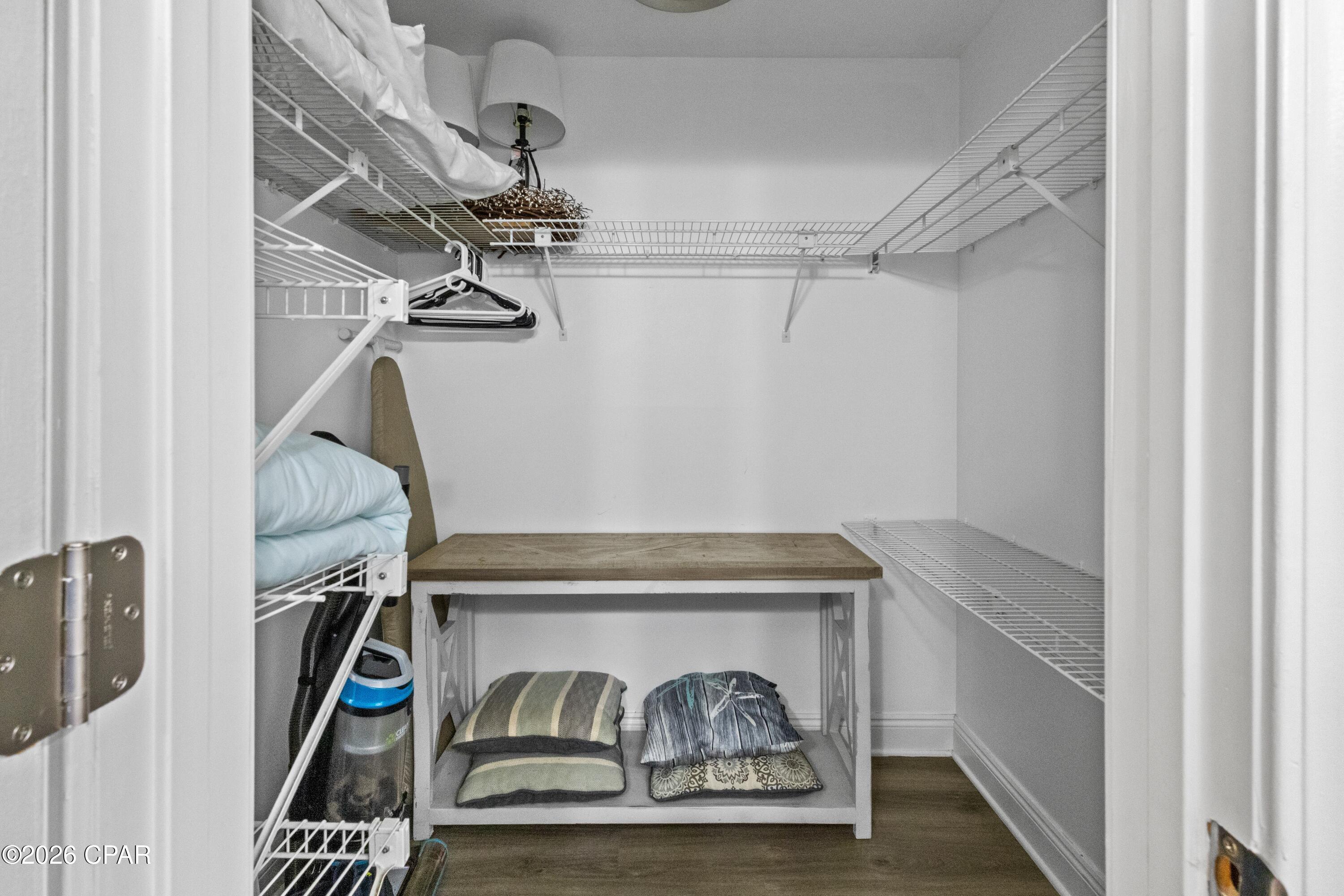Edgewater Golf Villas V-B - Residential