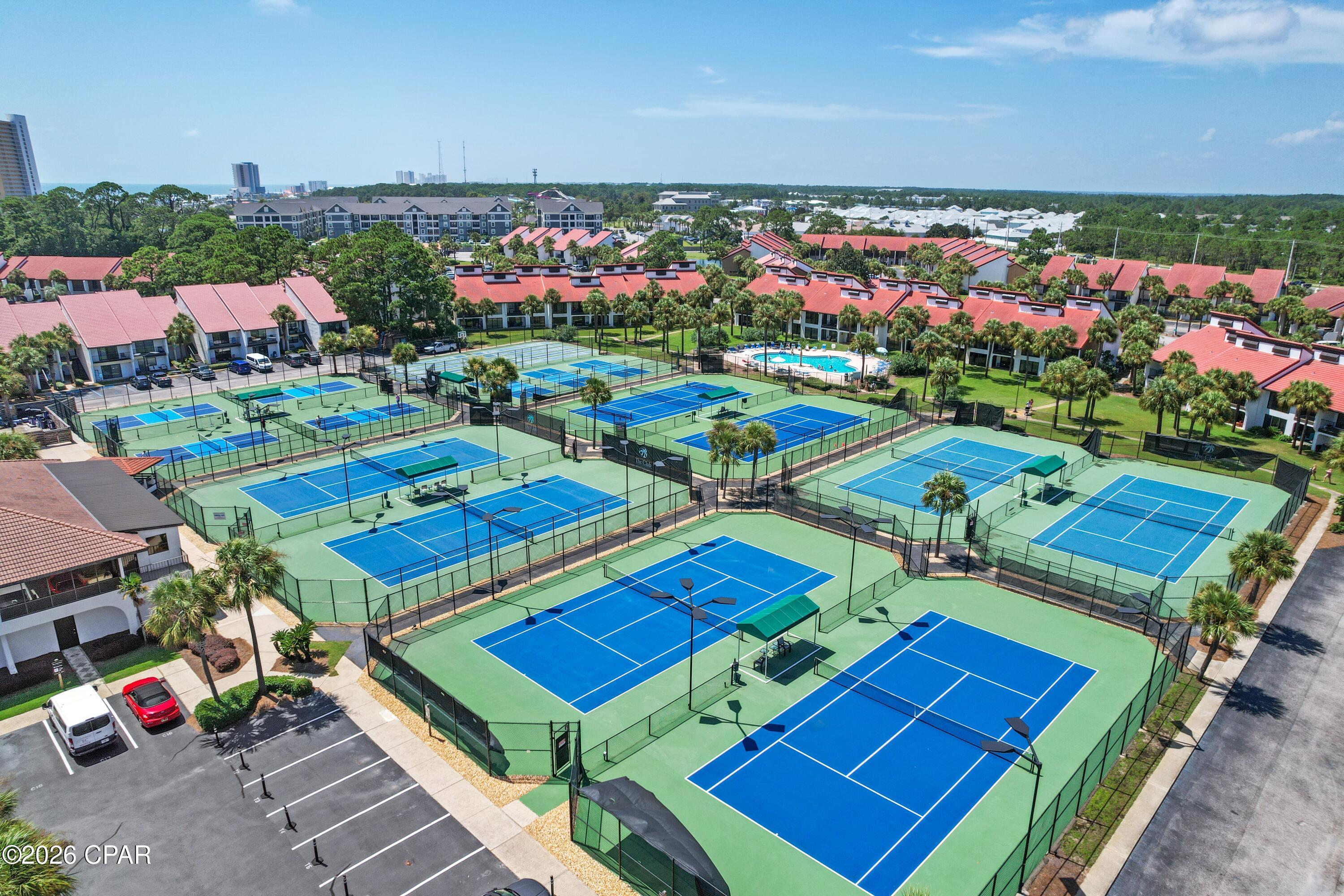 Edgewater Golf Villas V-B - Residential