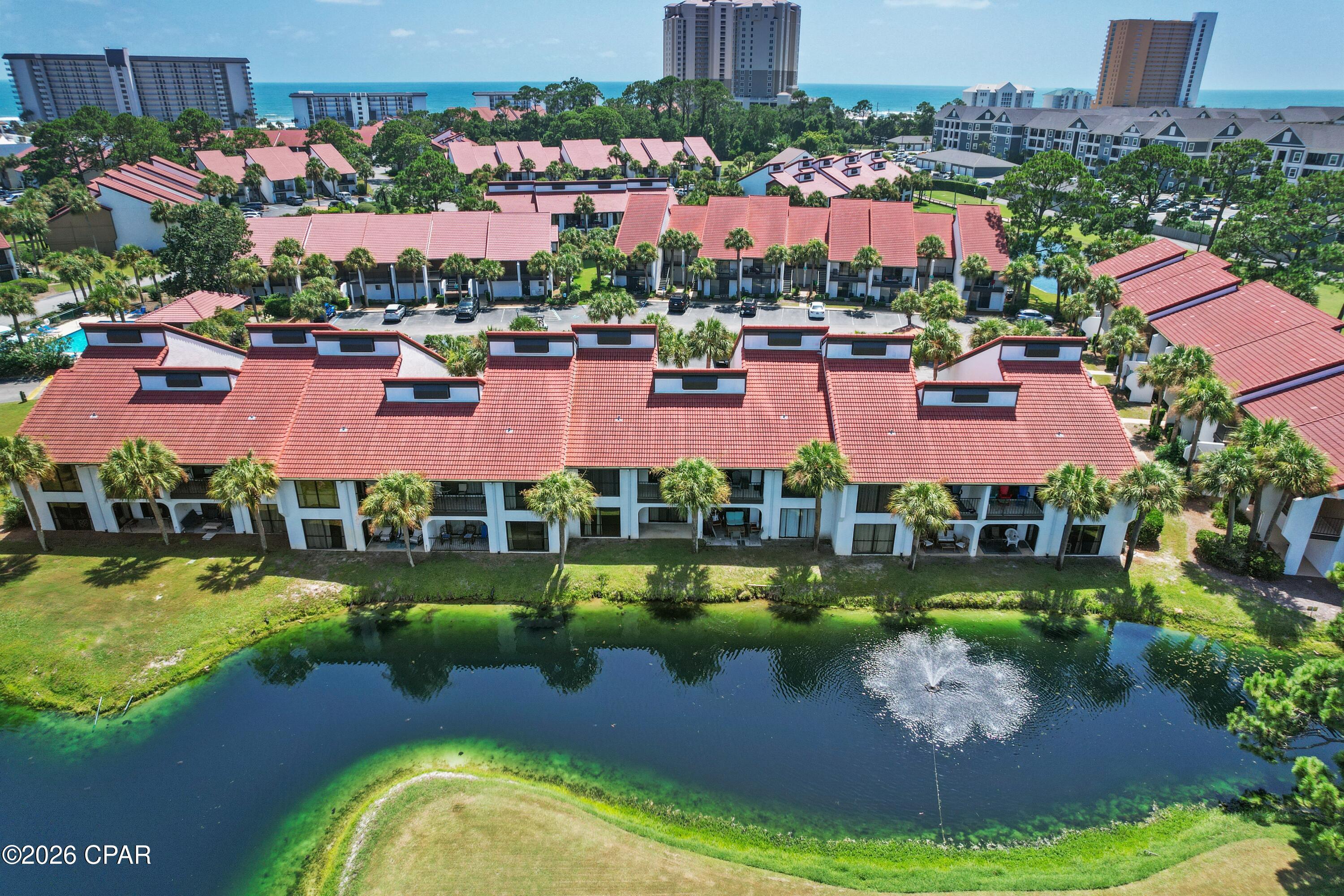 Edgewater Golf Villas V-B - Residential