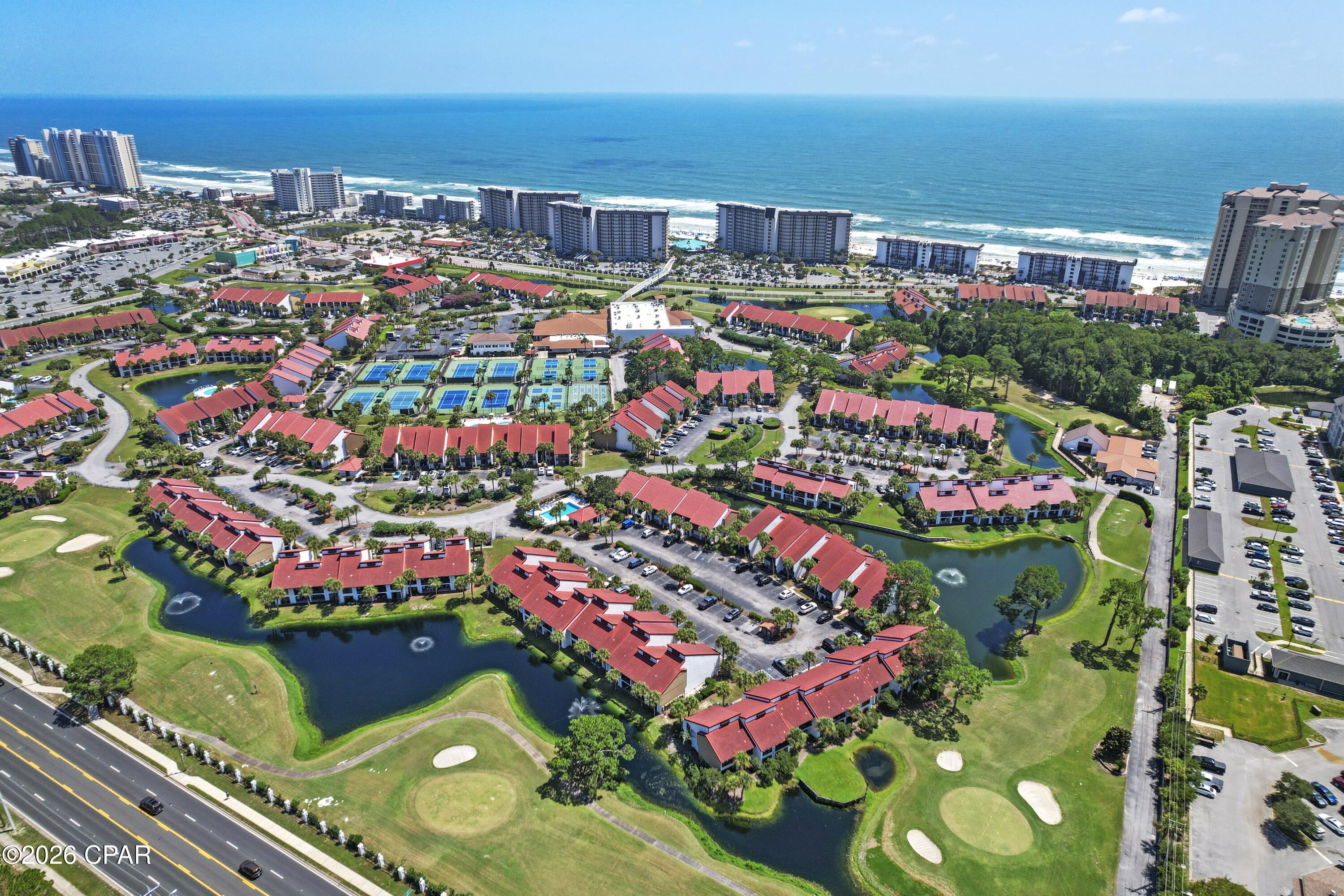 Edgewater Golf Villas V-B - Residential