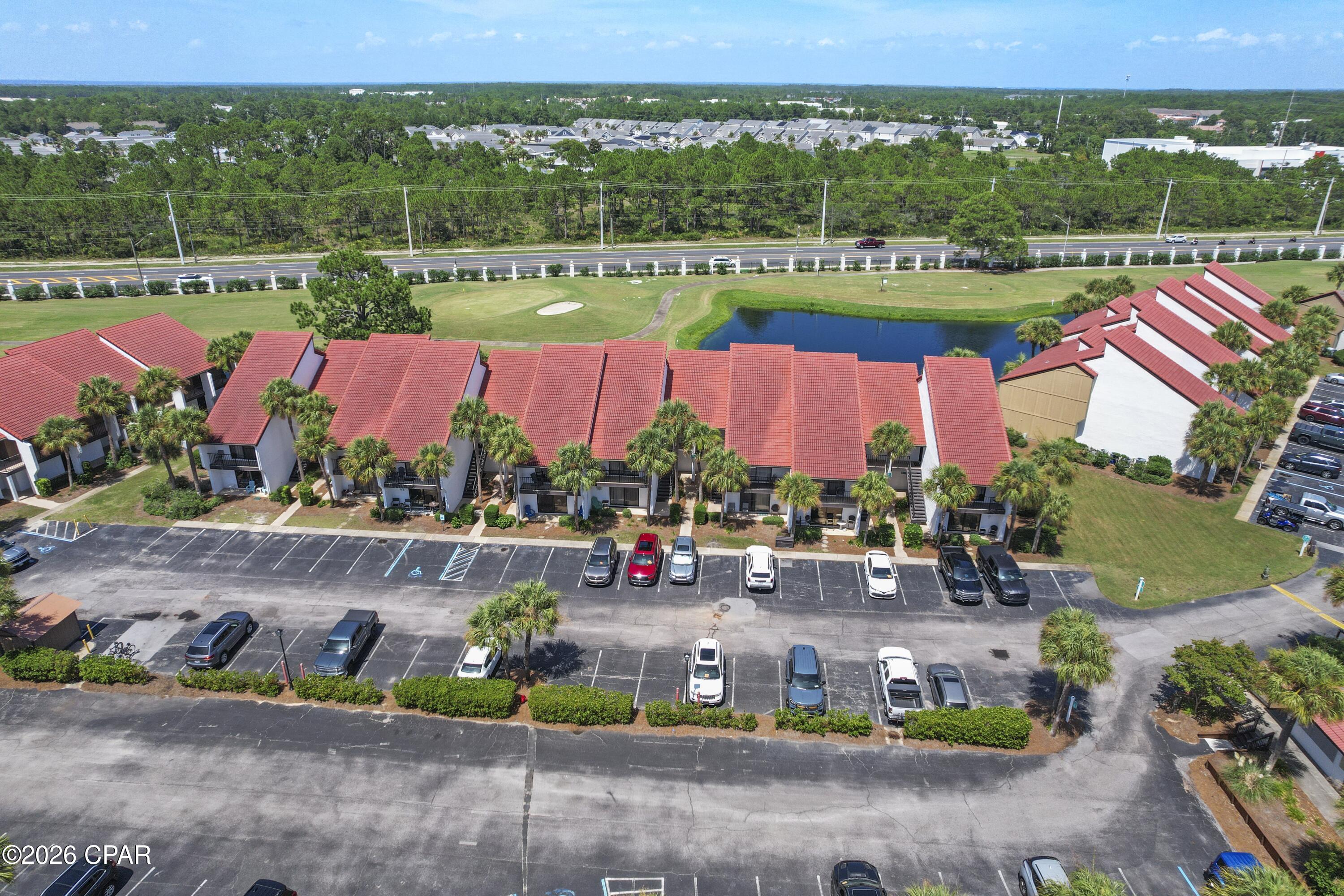 Edgewater Golf Villas V-B - Residential