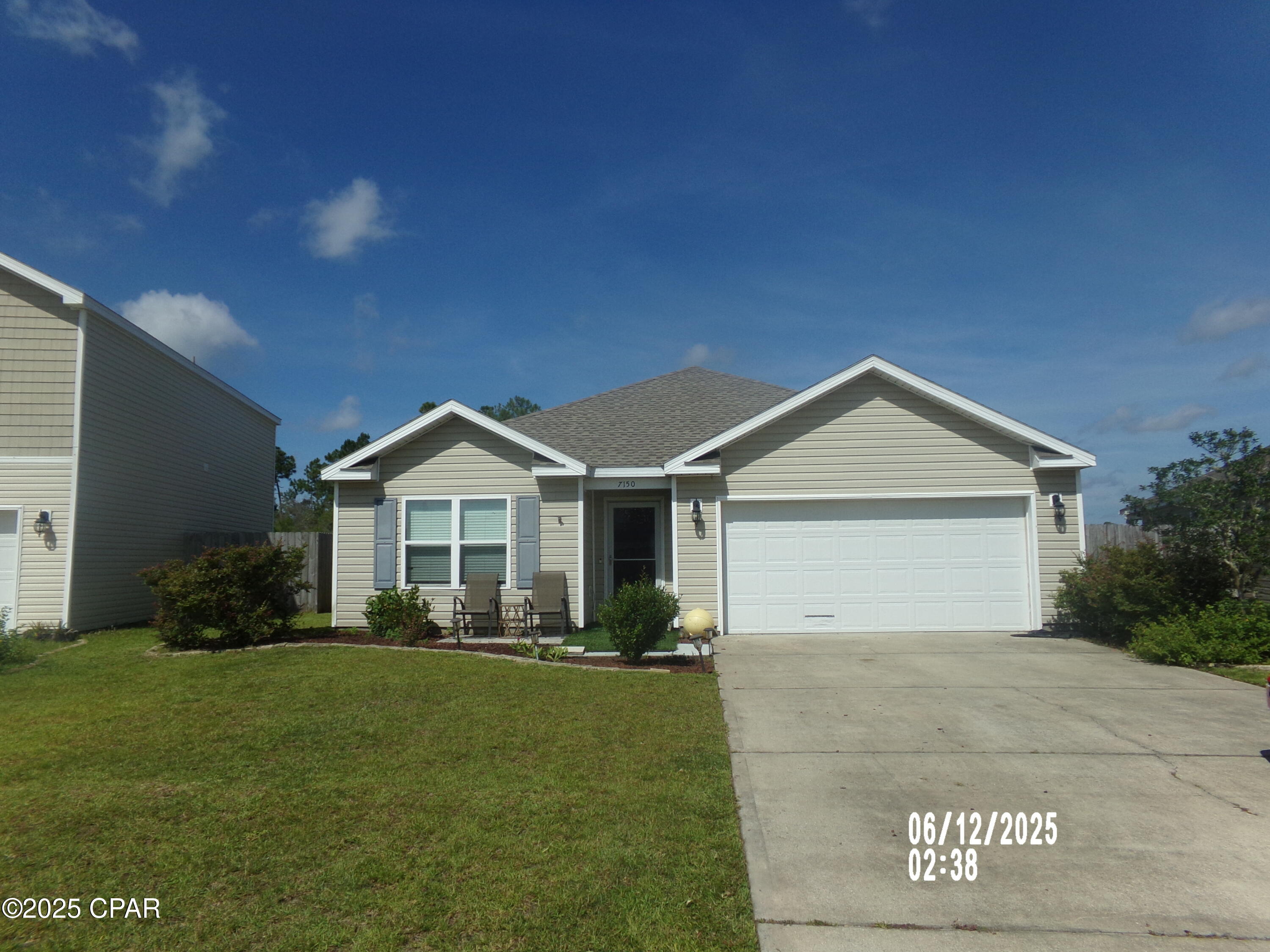 This Home  incorporates an open floor plan with the kitchen, dining area, and living room set up perfect for entertaining! At 4 bedrooms you won't have to worry about finding space to fit that office or guest room. Hurry because this home will NOT last long. You must have at least a 650 credit score to qualify. Pets are subject to approval. All sizes, zoning, measurements please verify if important.