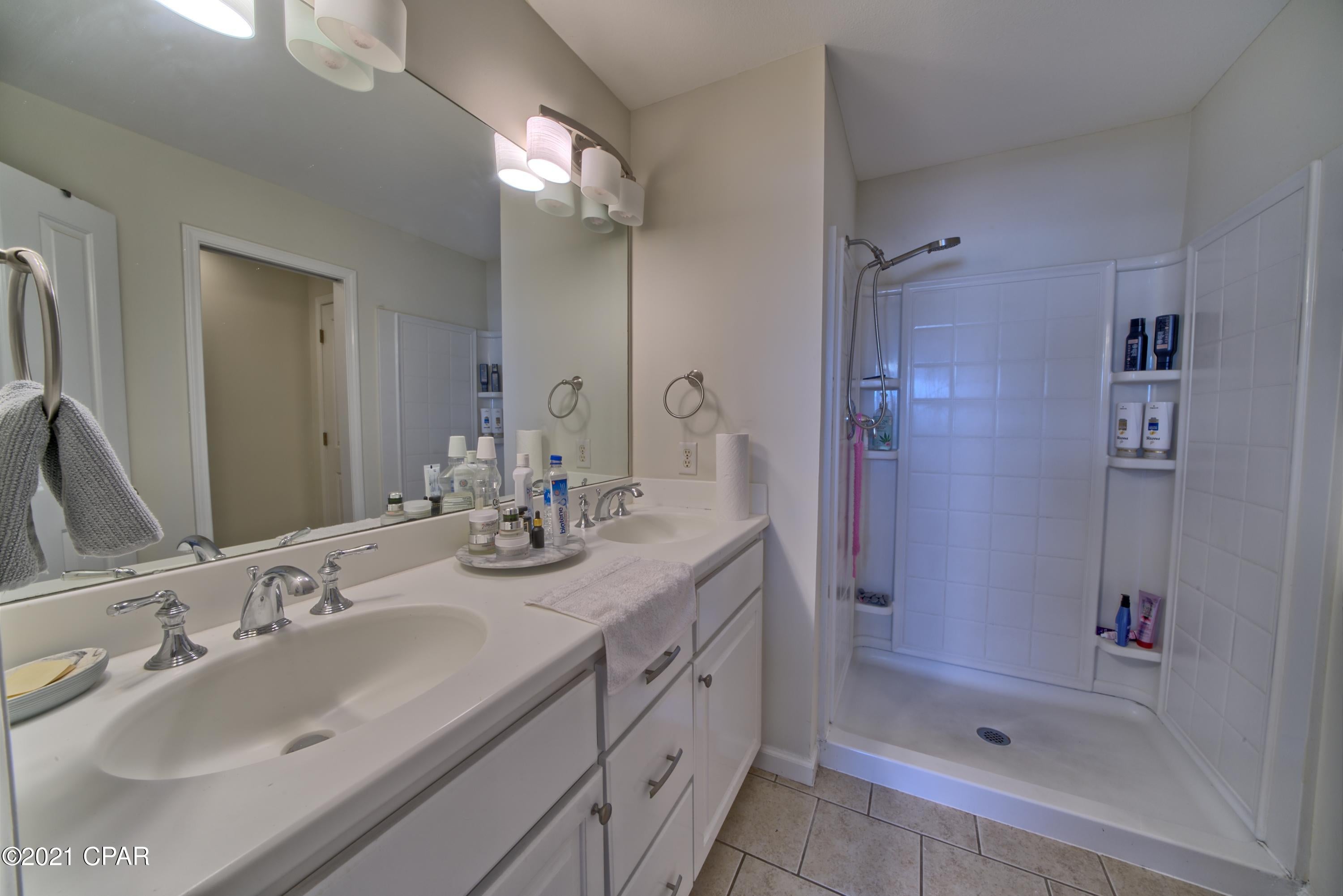 Annabella's Townhomes - Residential