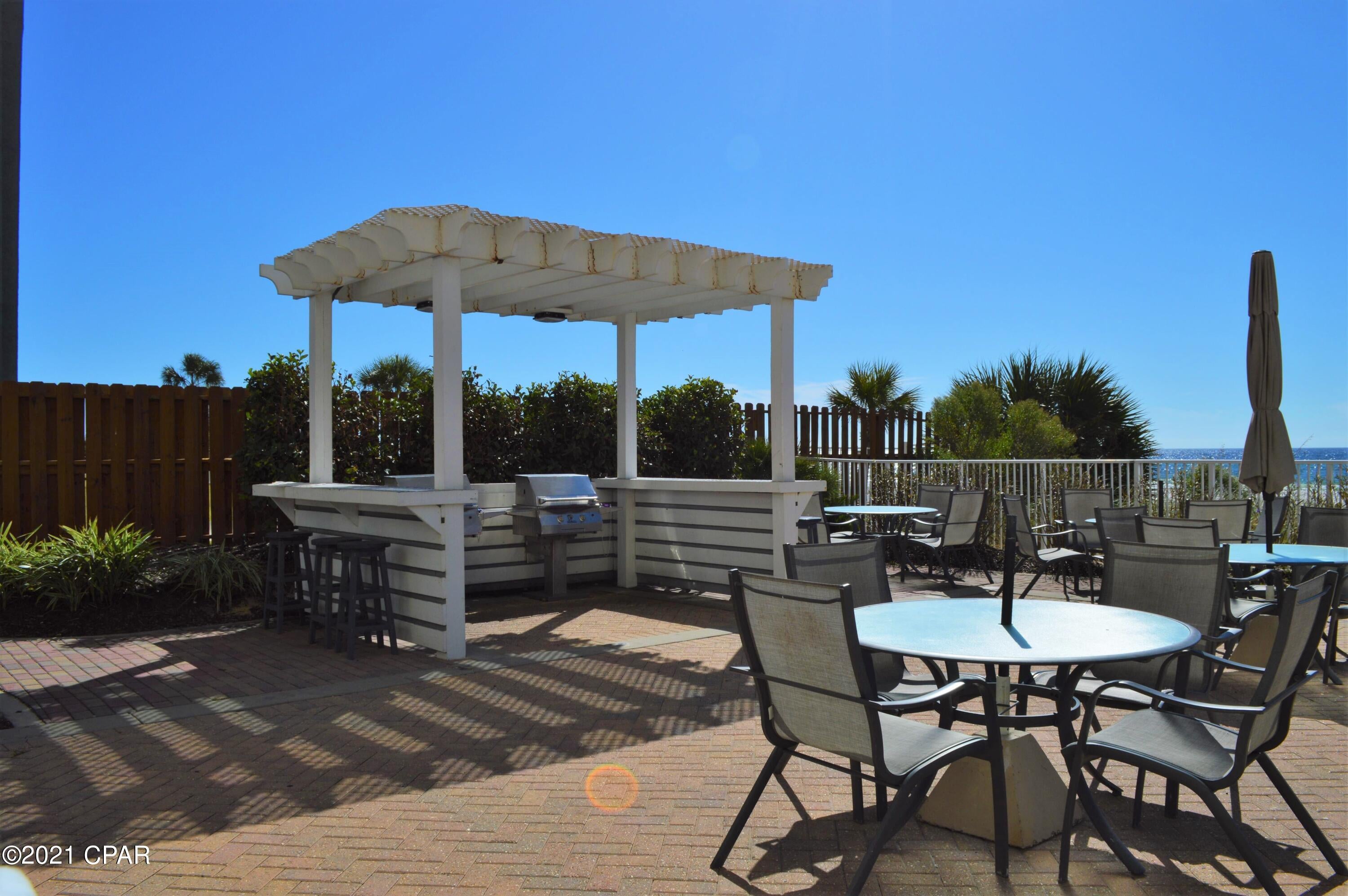 Twin Palms Resort - Residential