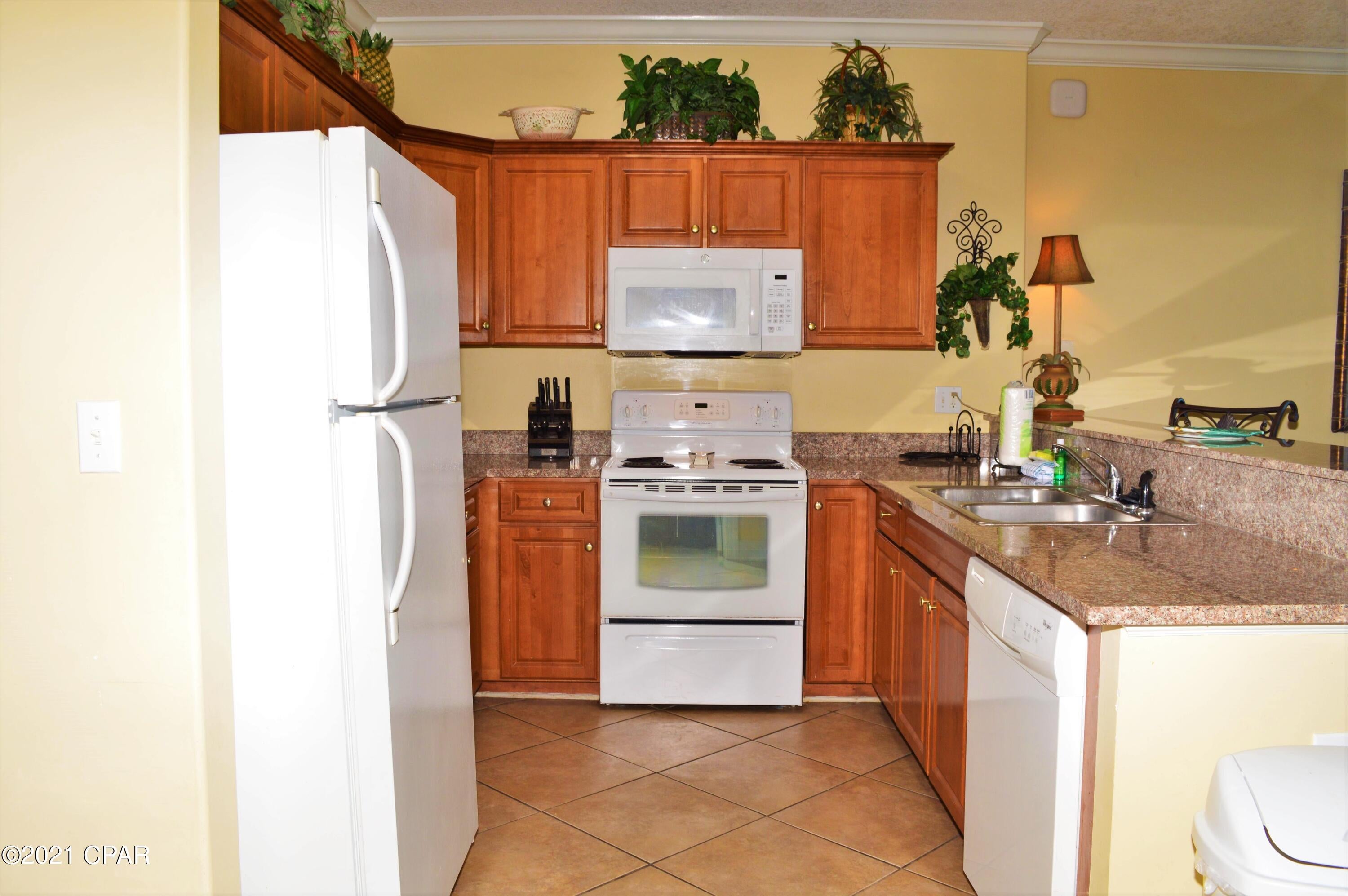 Twin Palms Resort - Residential