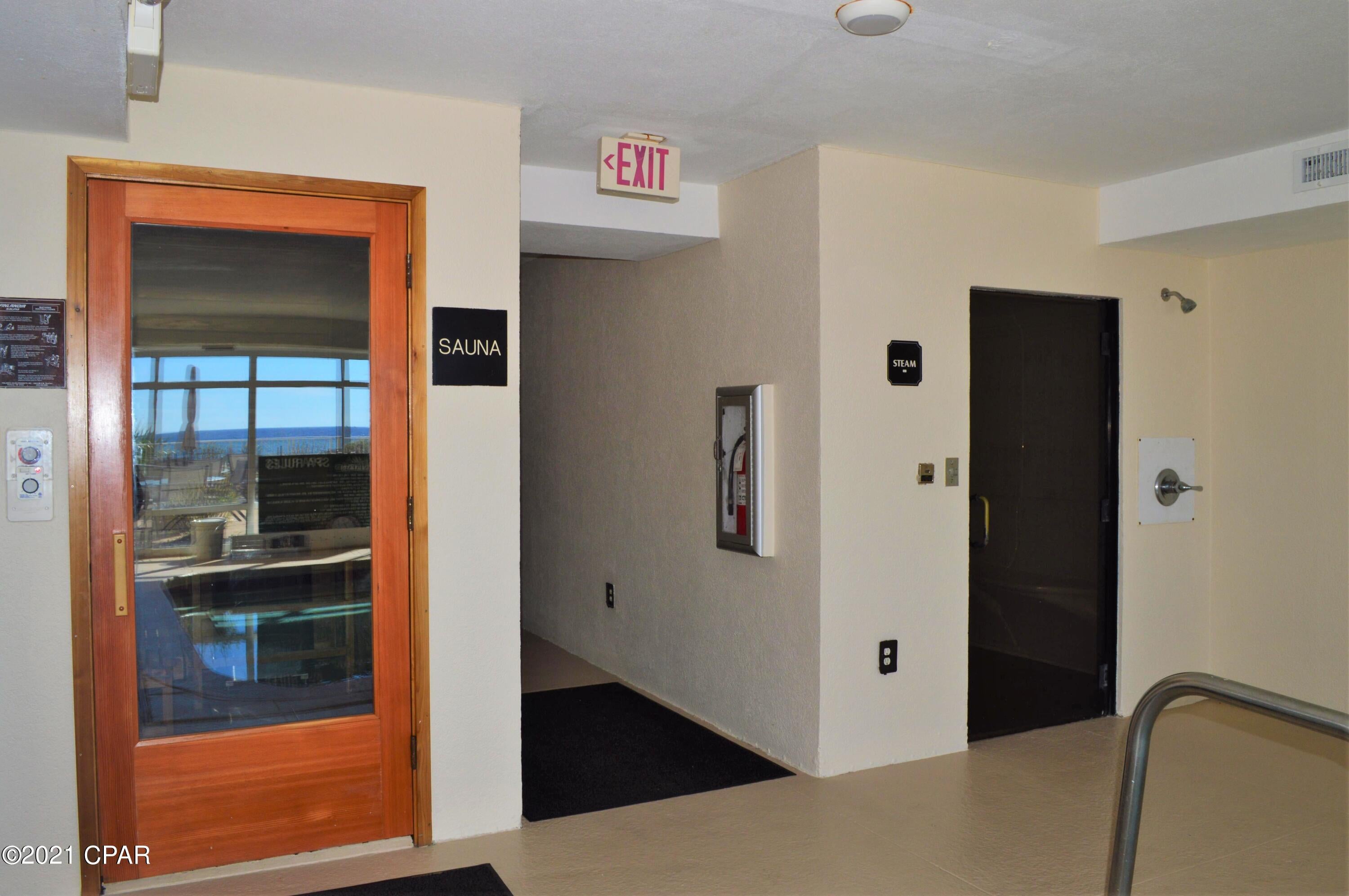 Twin Palms Resort - Residential