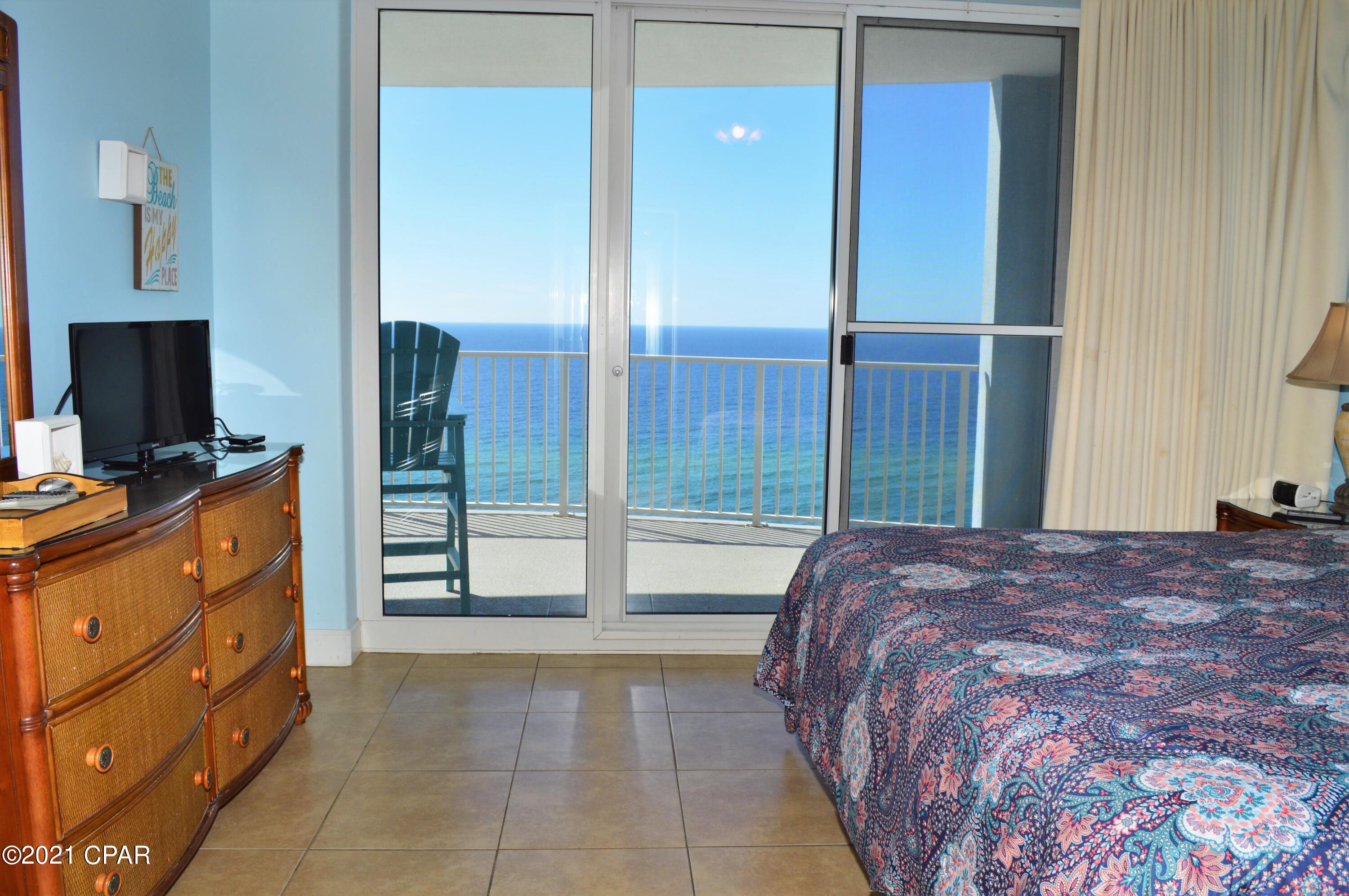 Twin Palms Resort - Residential
