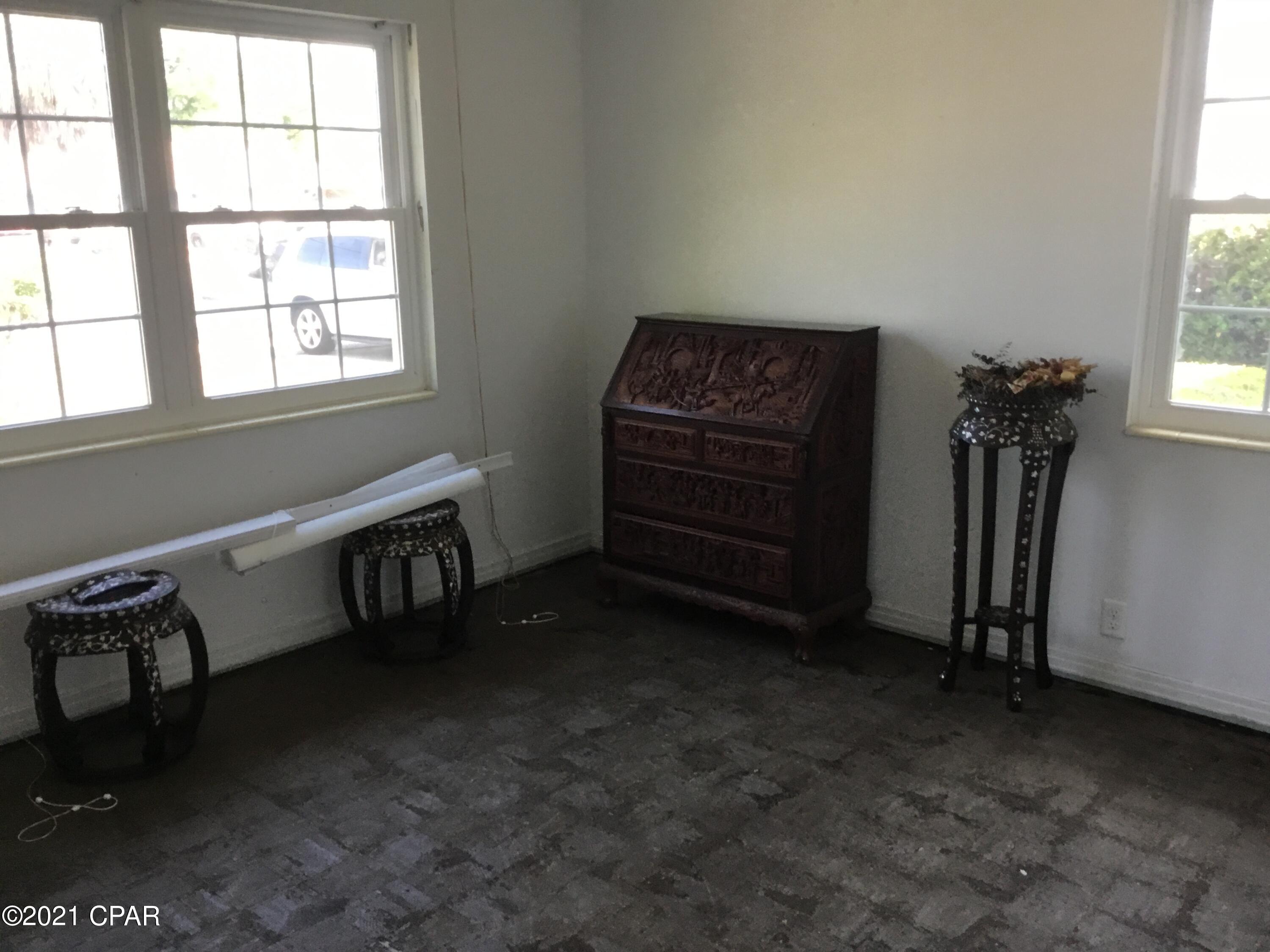 Woodlawn Unit 1 - Residential