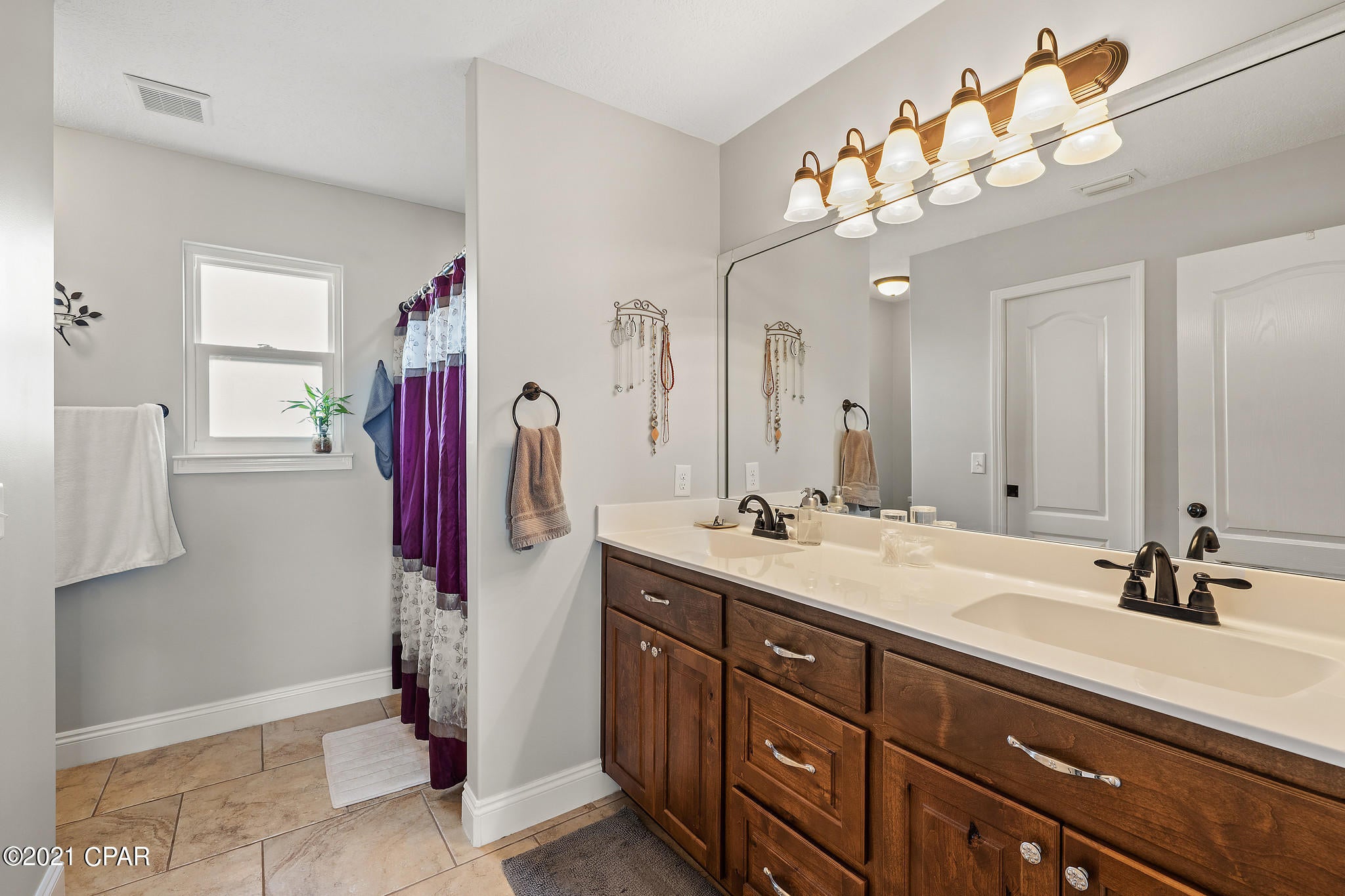 Ashlee Manor - Residential