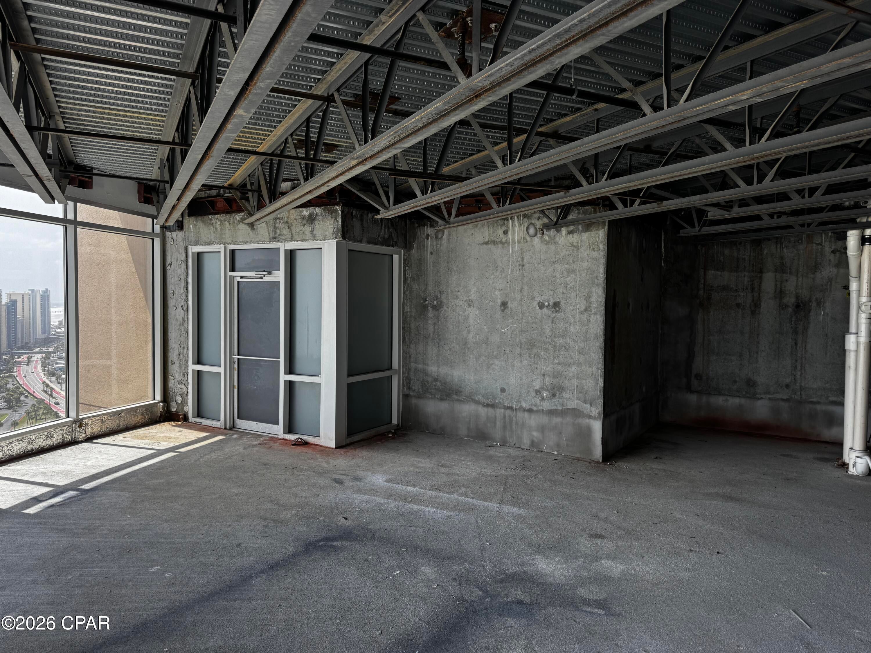 Laketown Wharf - Commercial Sale