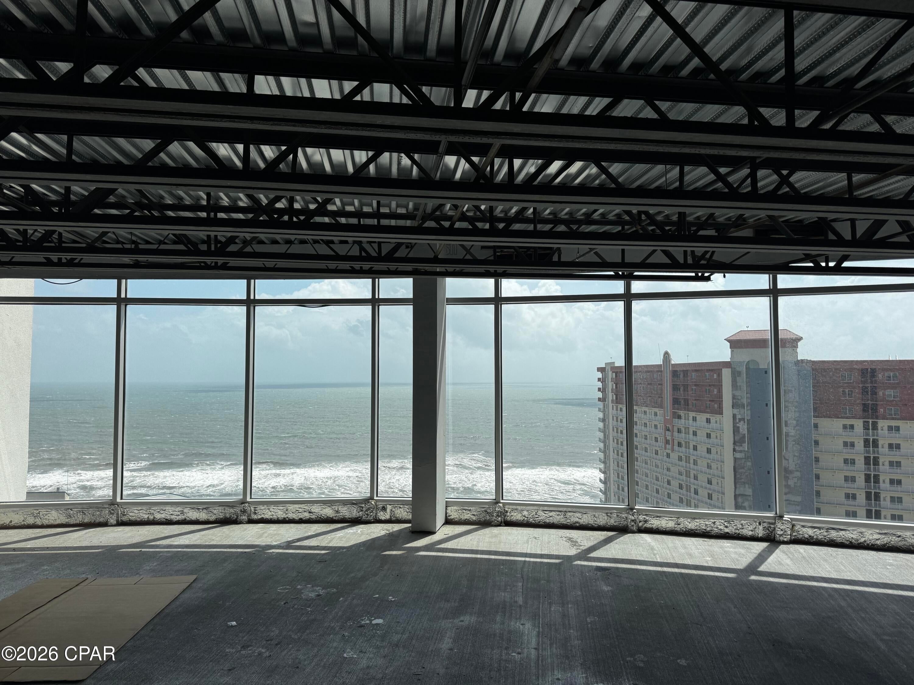 Laketown Wharf - Commercial Sale