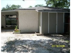 Great looking duplex convenient to Tyndall AFB. Centrally located to shopping, dining, and schools. This home has a covered patio, a fenced yard, and a storage room. The inside of this home has a dining room, living room, kitchen, 3 bedrooms, 2 bathrooms, and an inside laundry room.