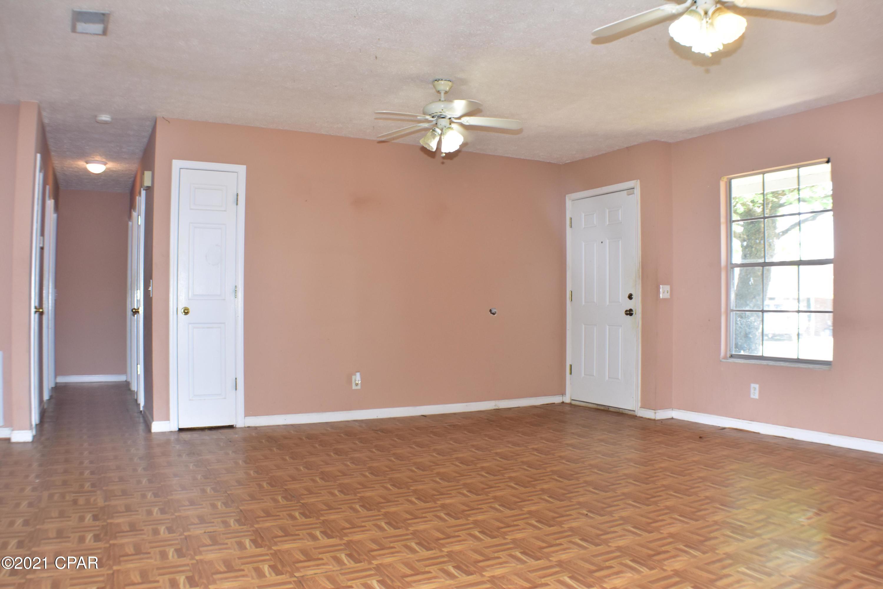 College Point Harris Add - Residential