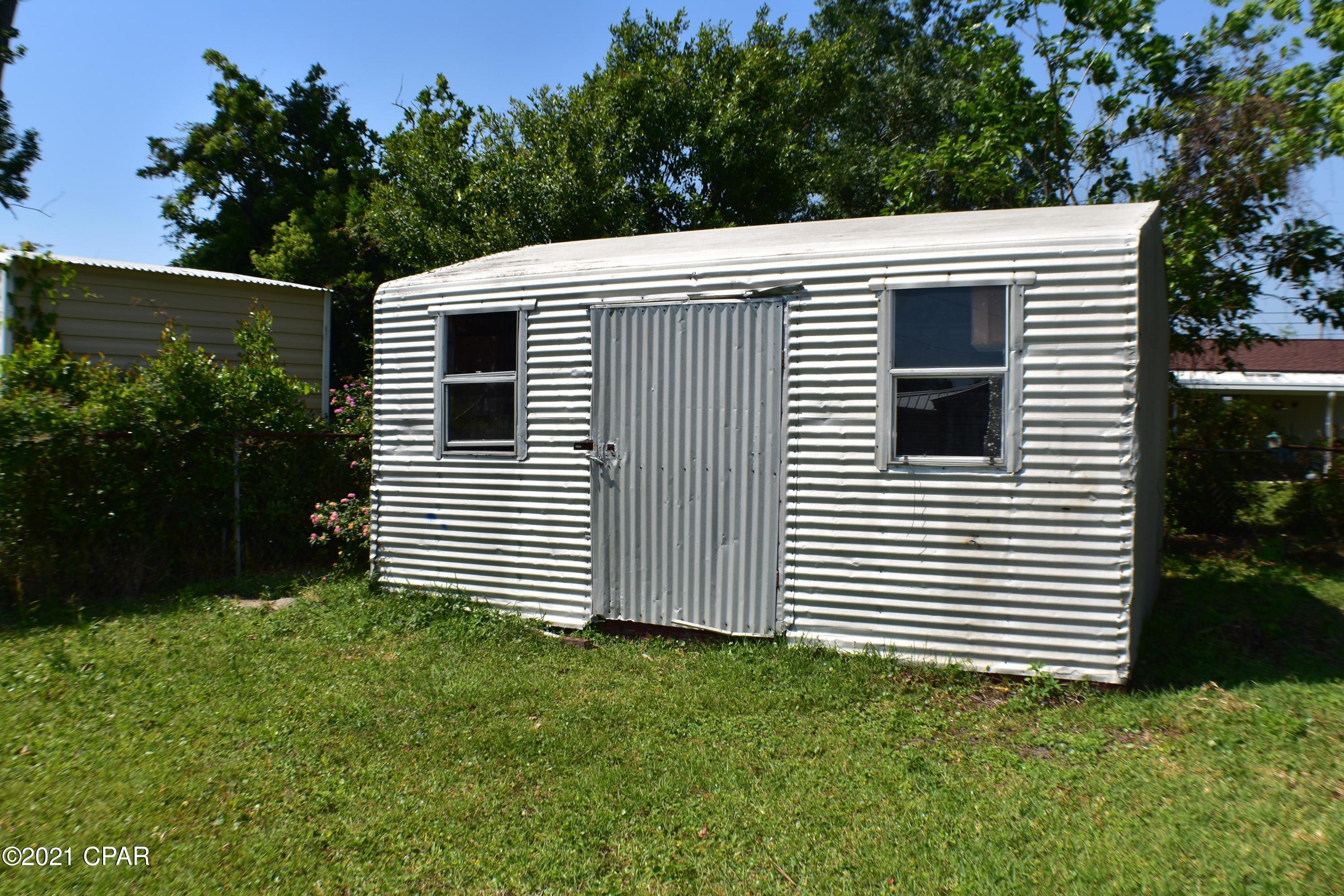 College Point Harris Add - Residential