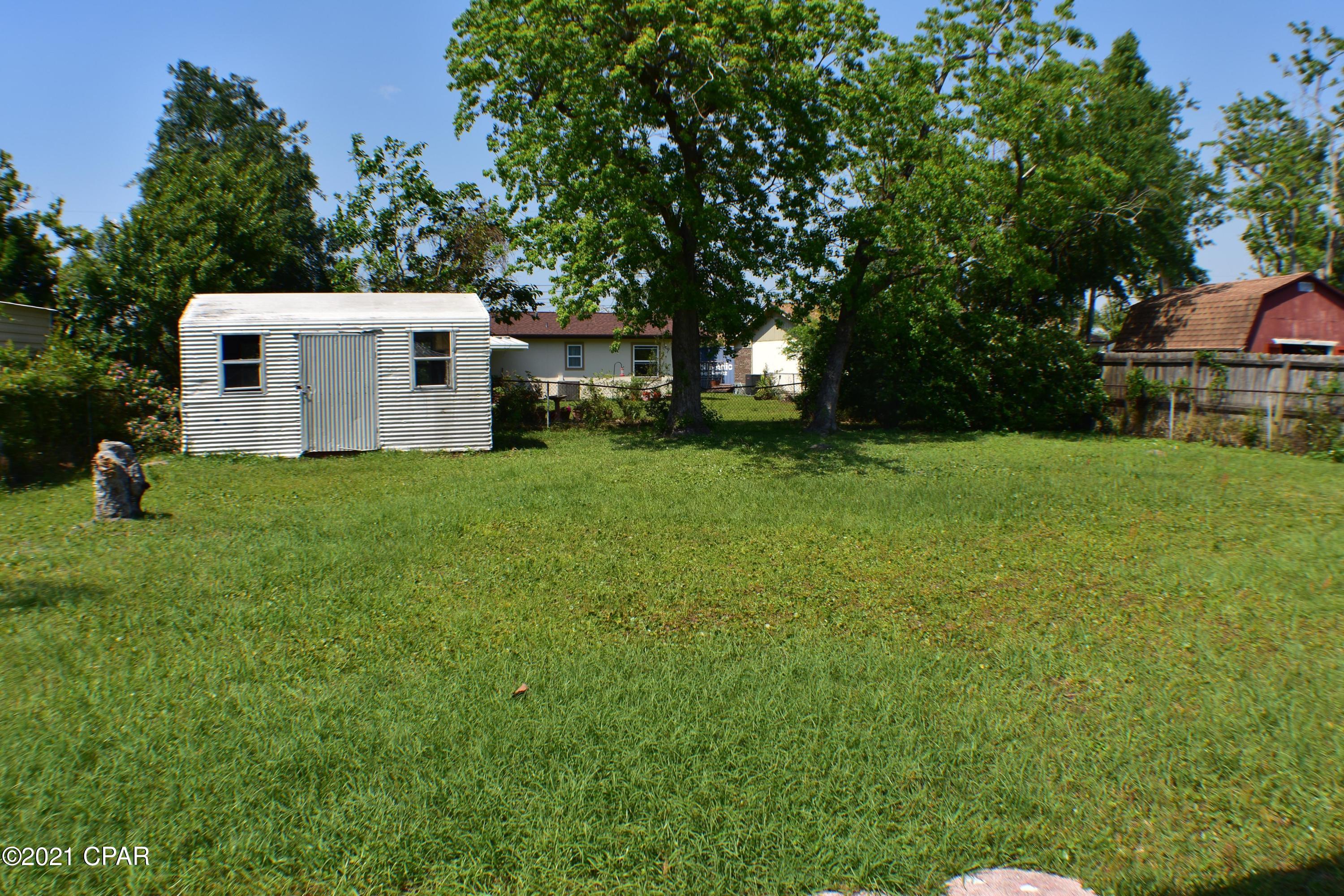 College Point Harris Add - Residential