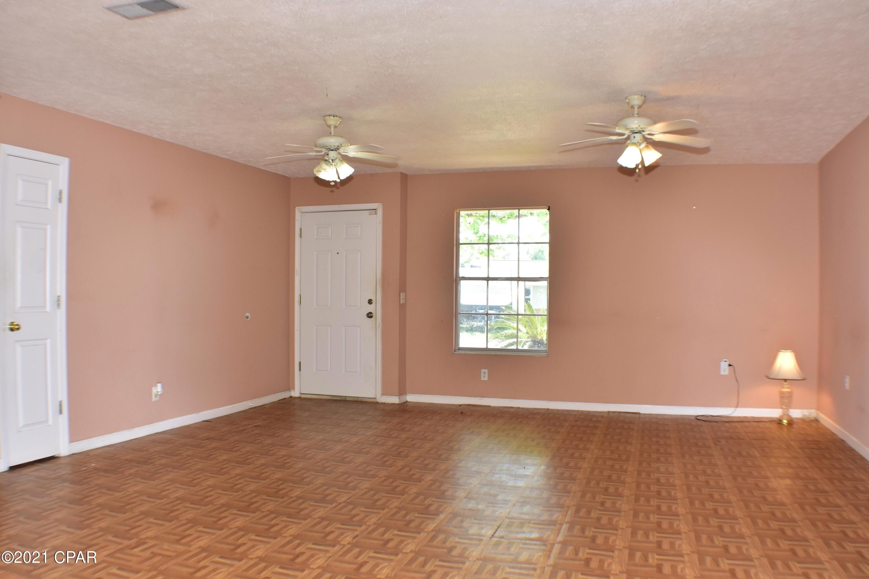 College Point Harris Add - Residential