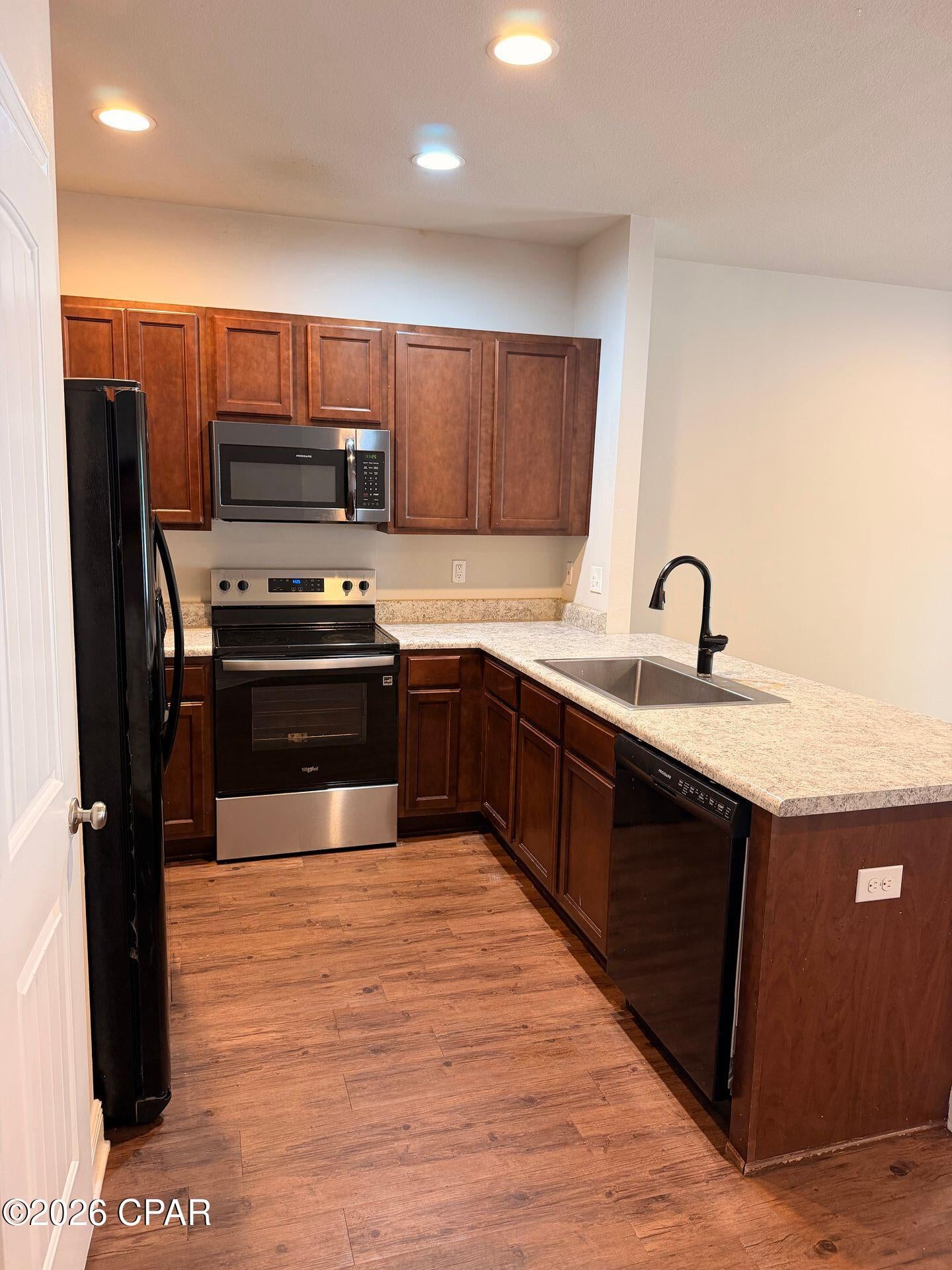[No Recorded Subdiv] - Residential Lease