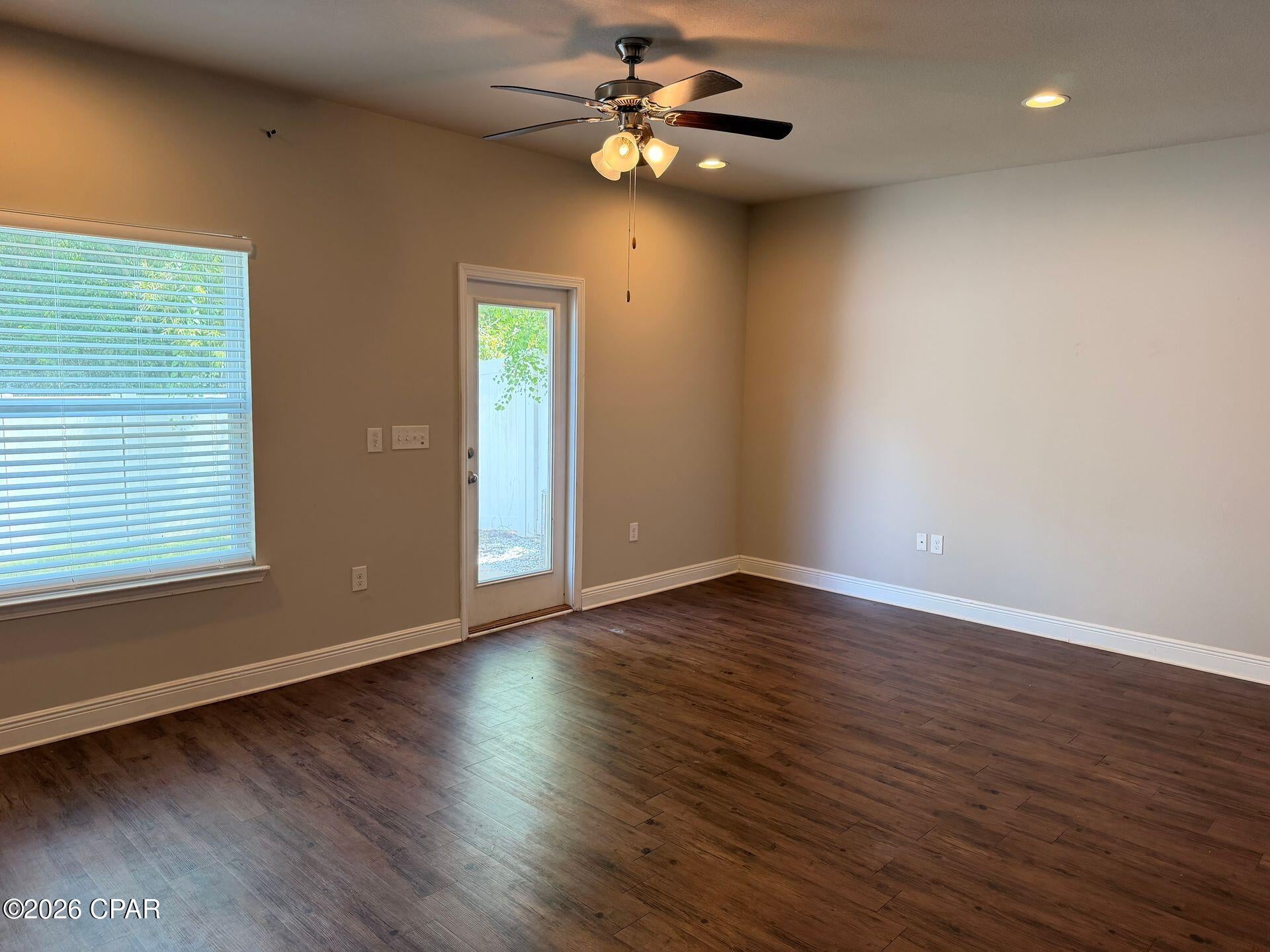 [No Recorded Subdiv] - Residential Lease
