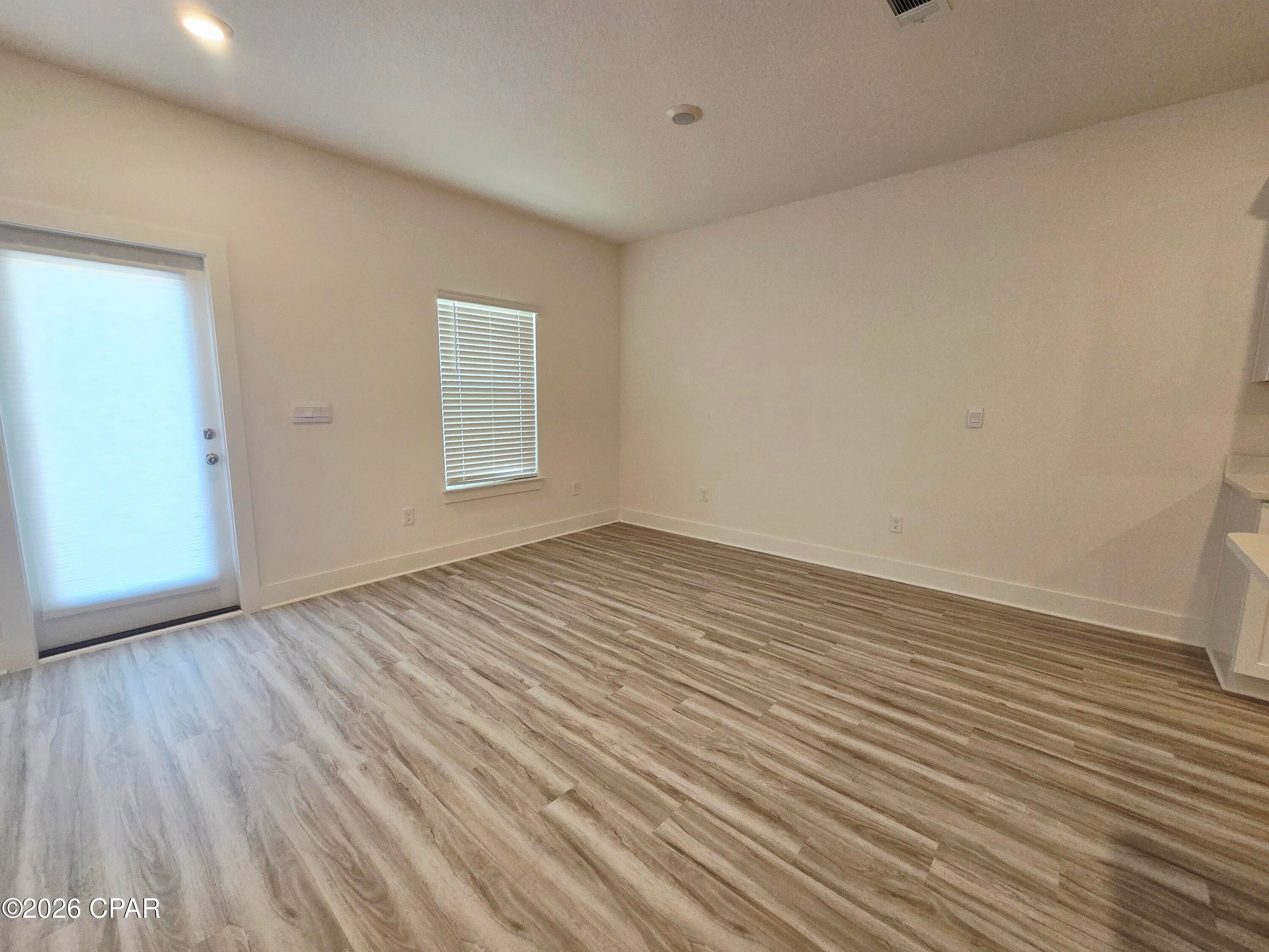 [No Recorded Subdiv] - Residential Lease