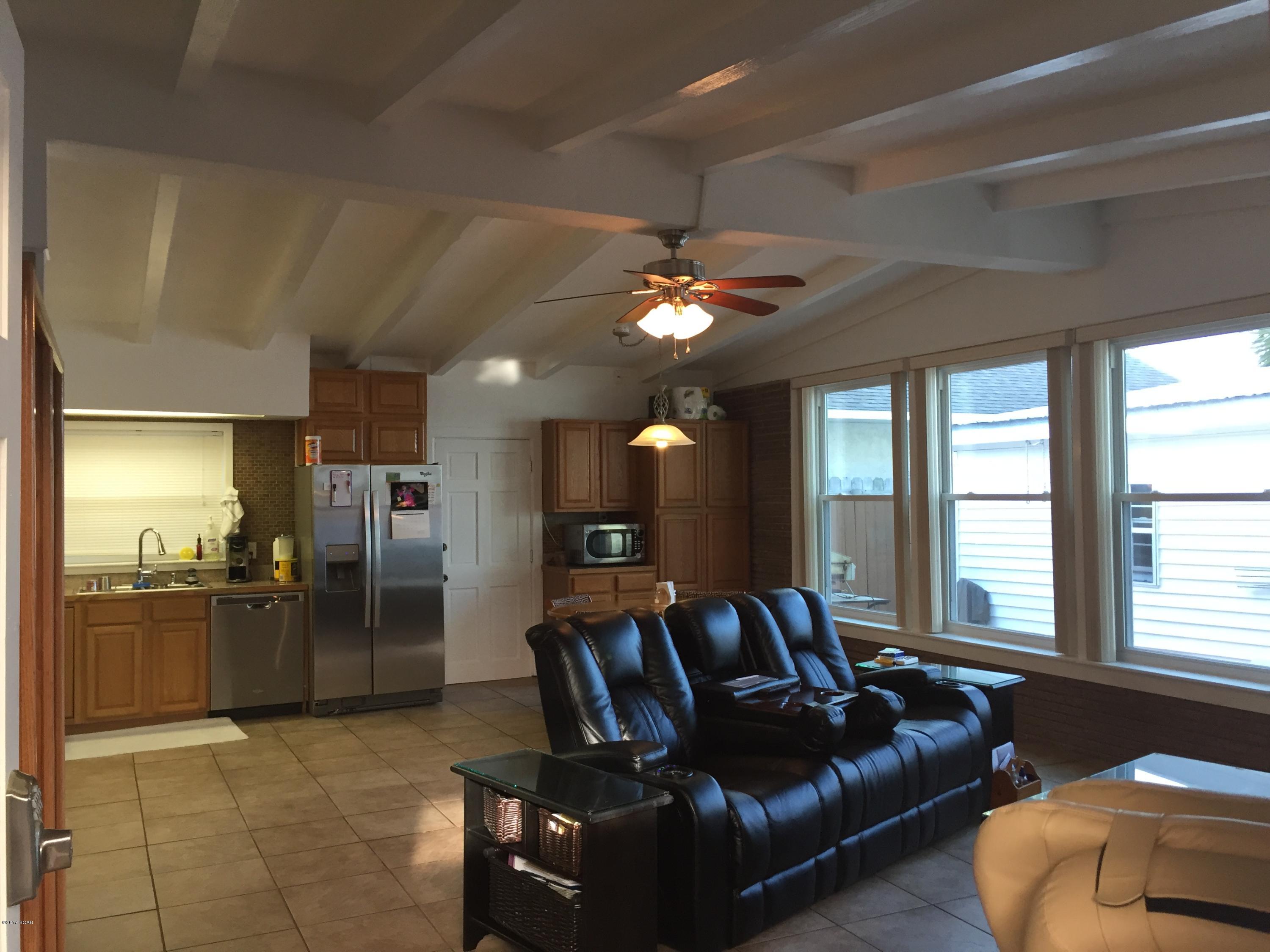 Biltmore Beach 1st Add - Residential Lease