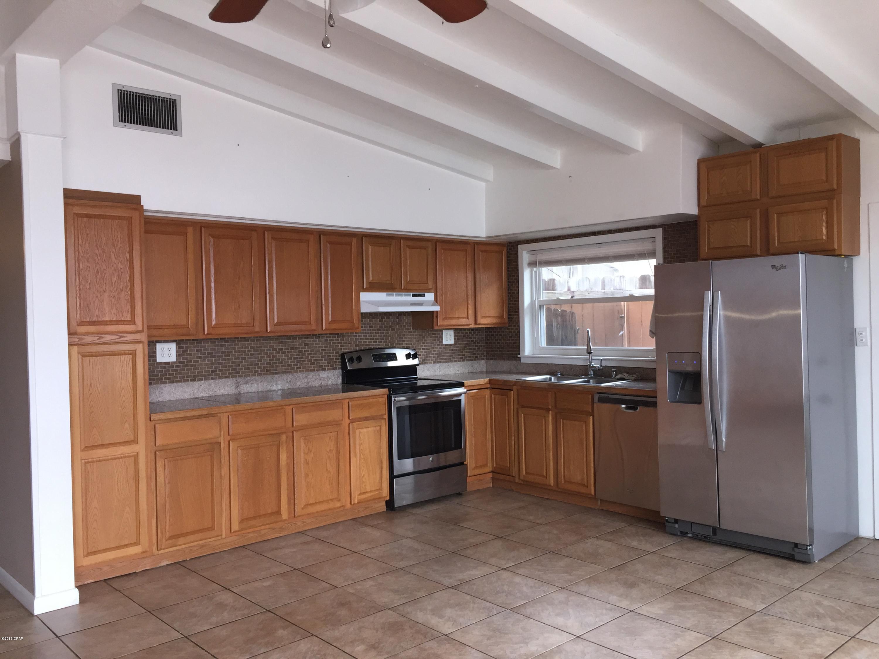 Biltmore Beach 1st Add - Residential Lease