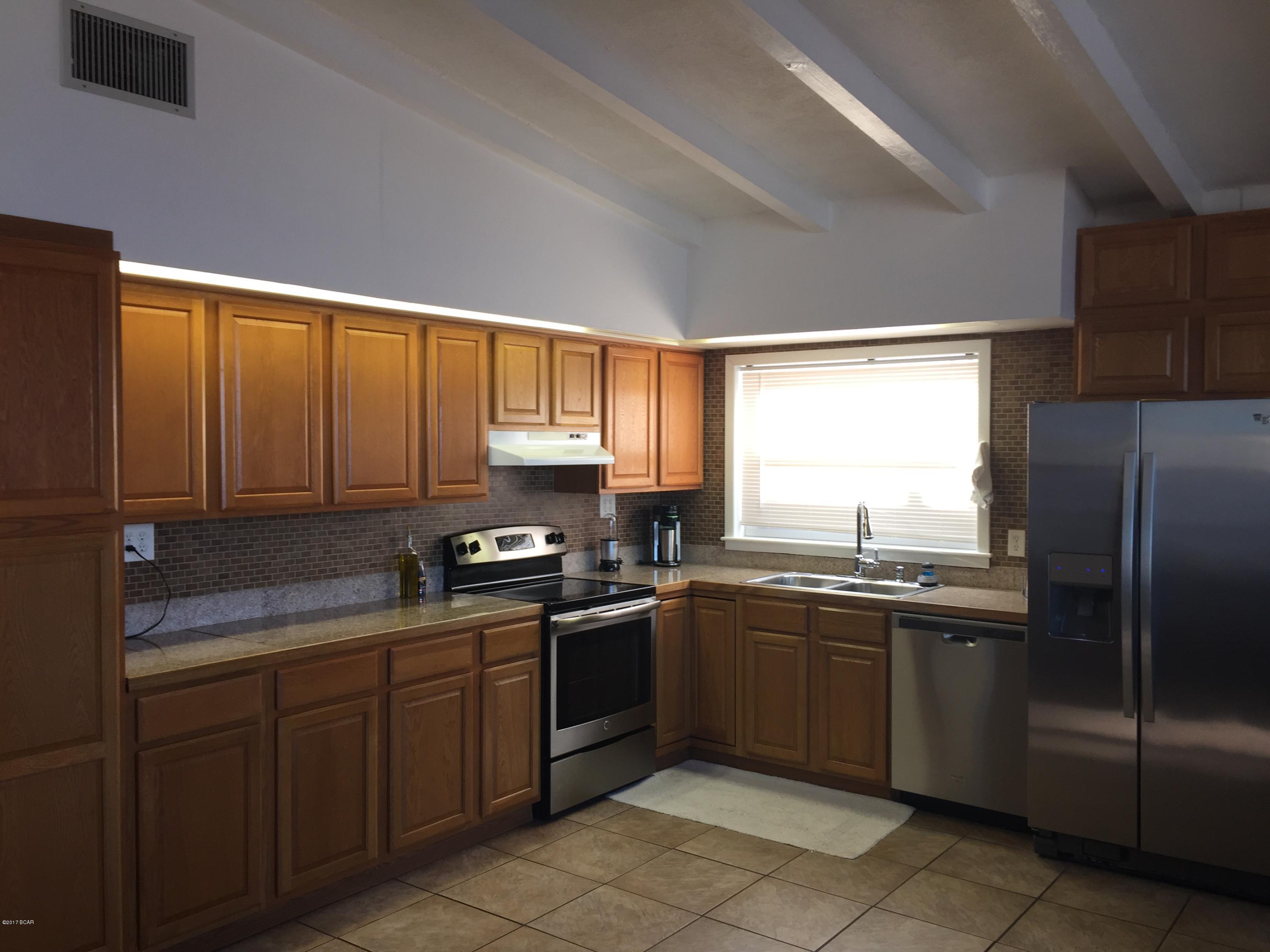 Biltmore Beach 1st Add - Residential Lease