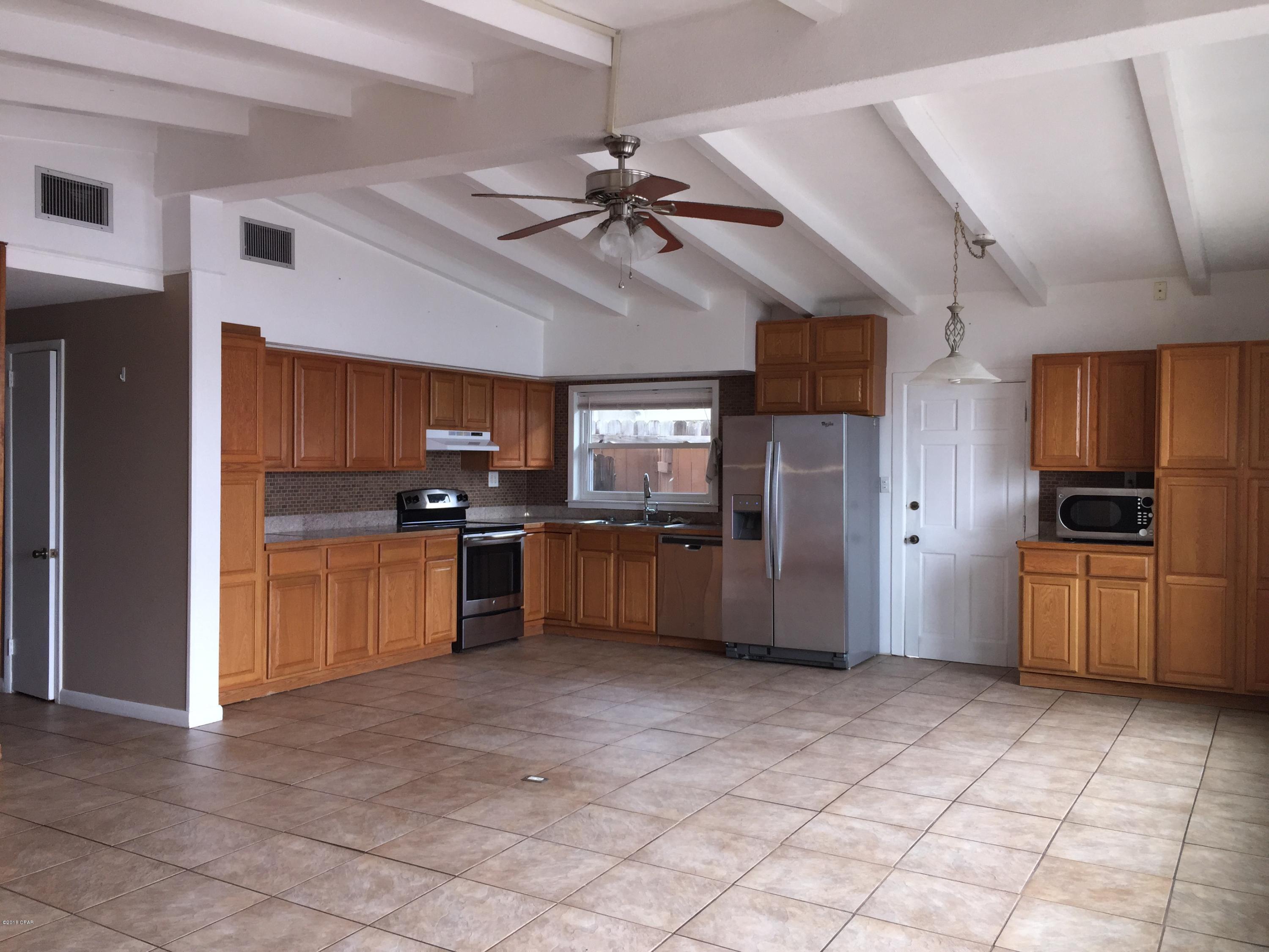 Biltmore Beach 1st Add - Residential Lease