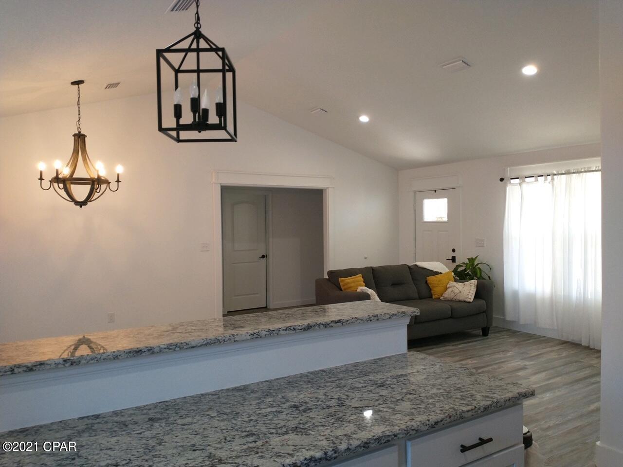 [No Recorded Subdiv] - Residential Lease