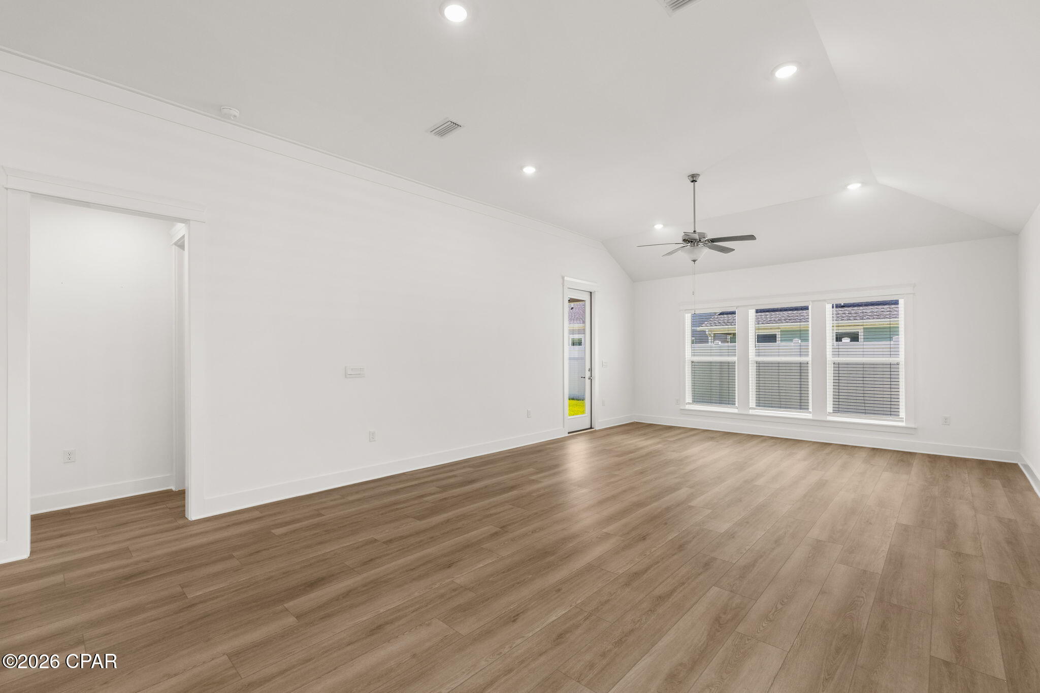 [No Recorded Subdiv] - Residential Lease