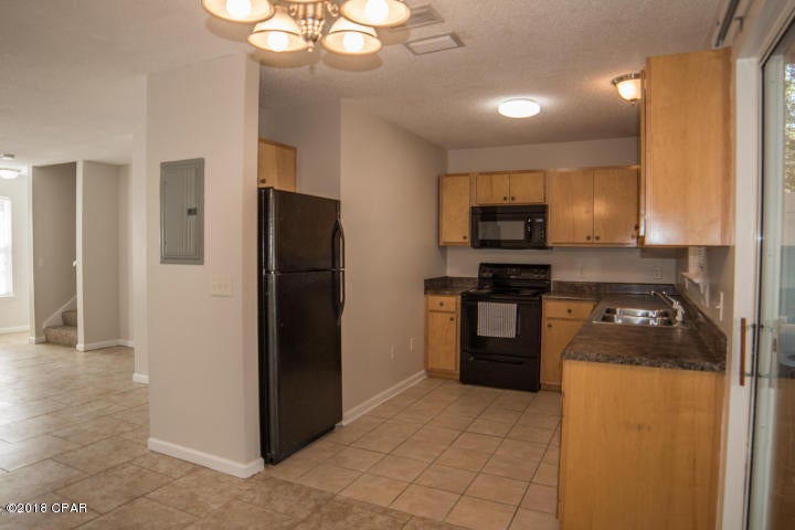 Magnolia Beach 1st Add - Residential Lease