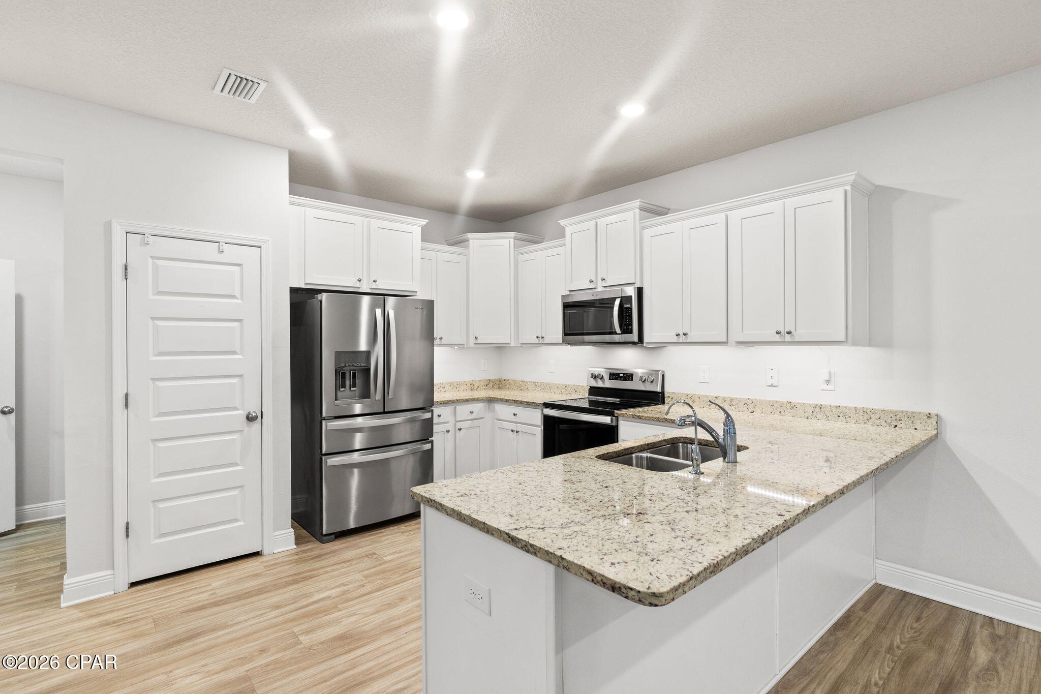 Emerald Cove Villas - Residential